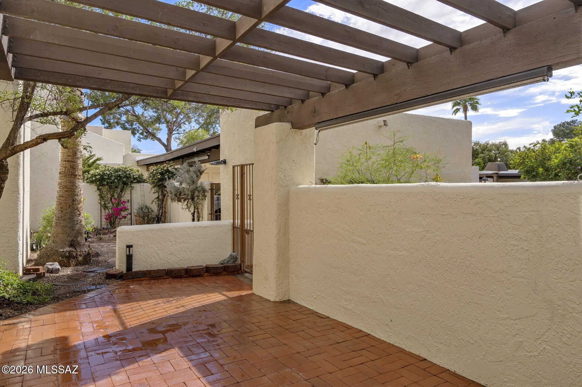Villa Del Rio (1-148) - Residential