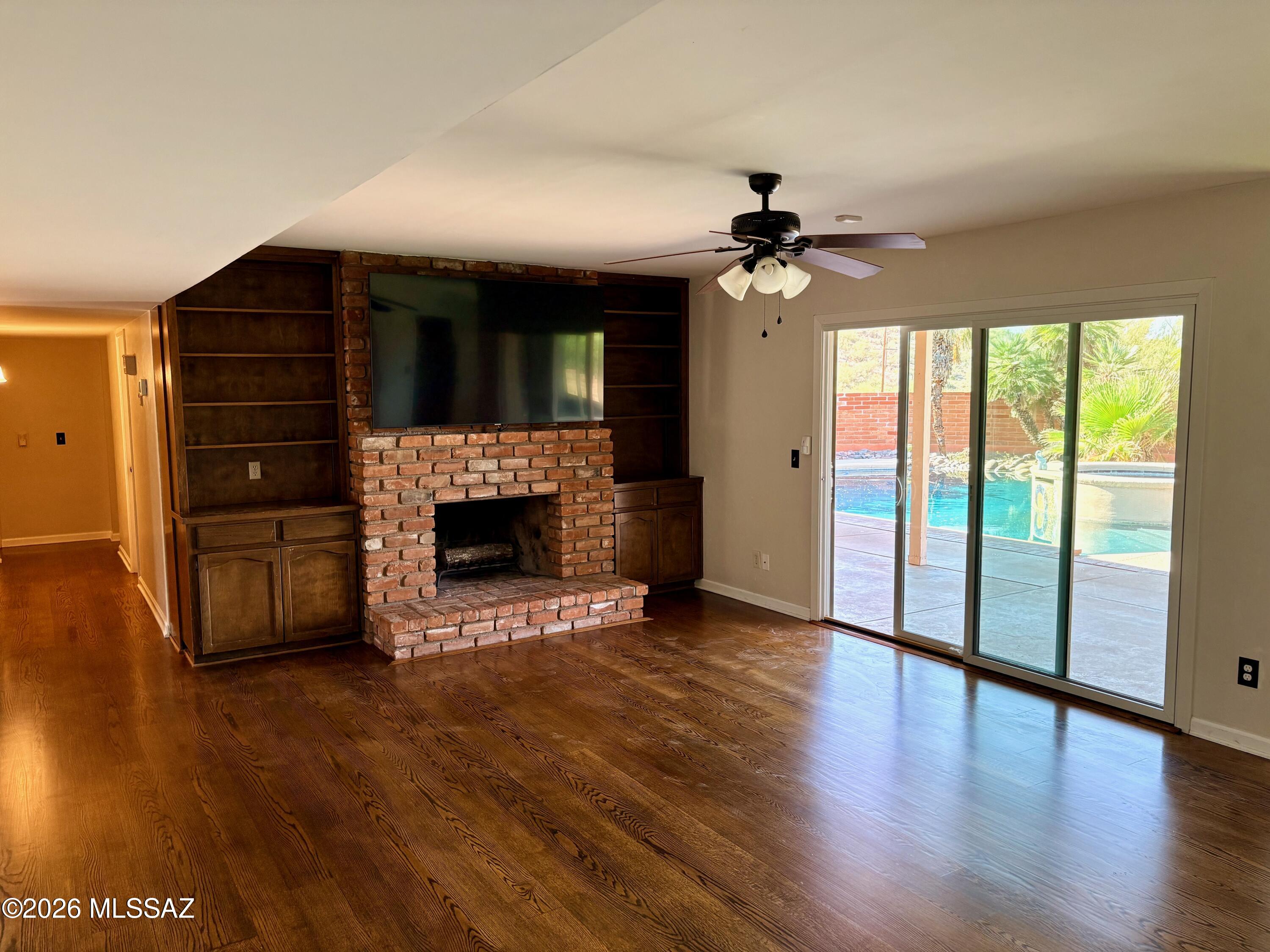 Skyline Bel Air Estates (299-333 & 347-357) - Residential