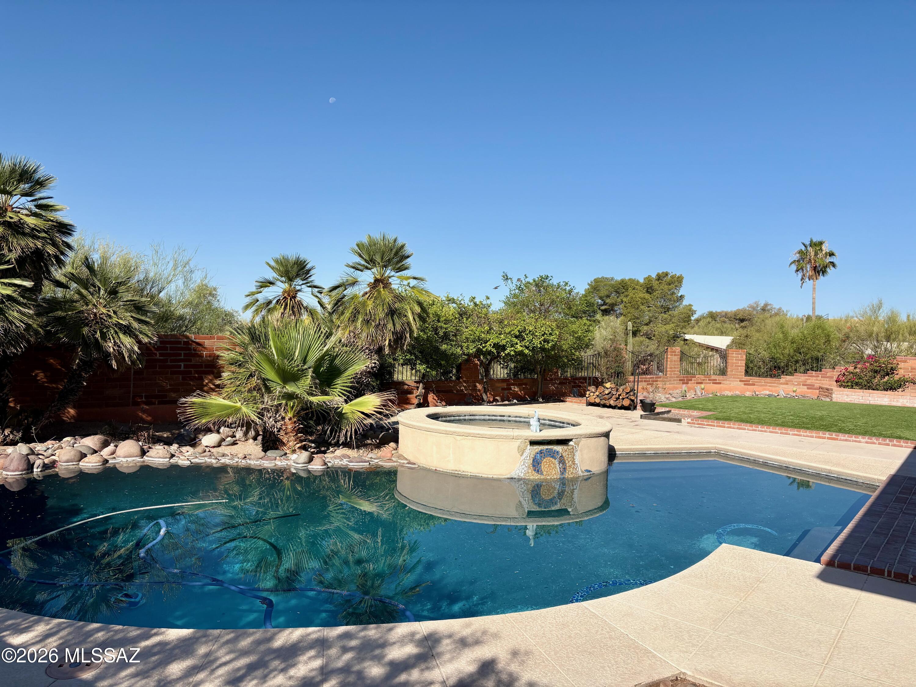 Skyline Bel Air Estates (299-333 & 347-357) - Residential