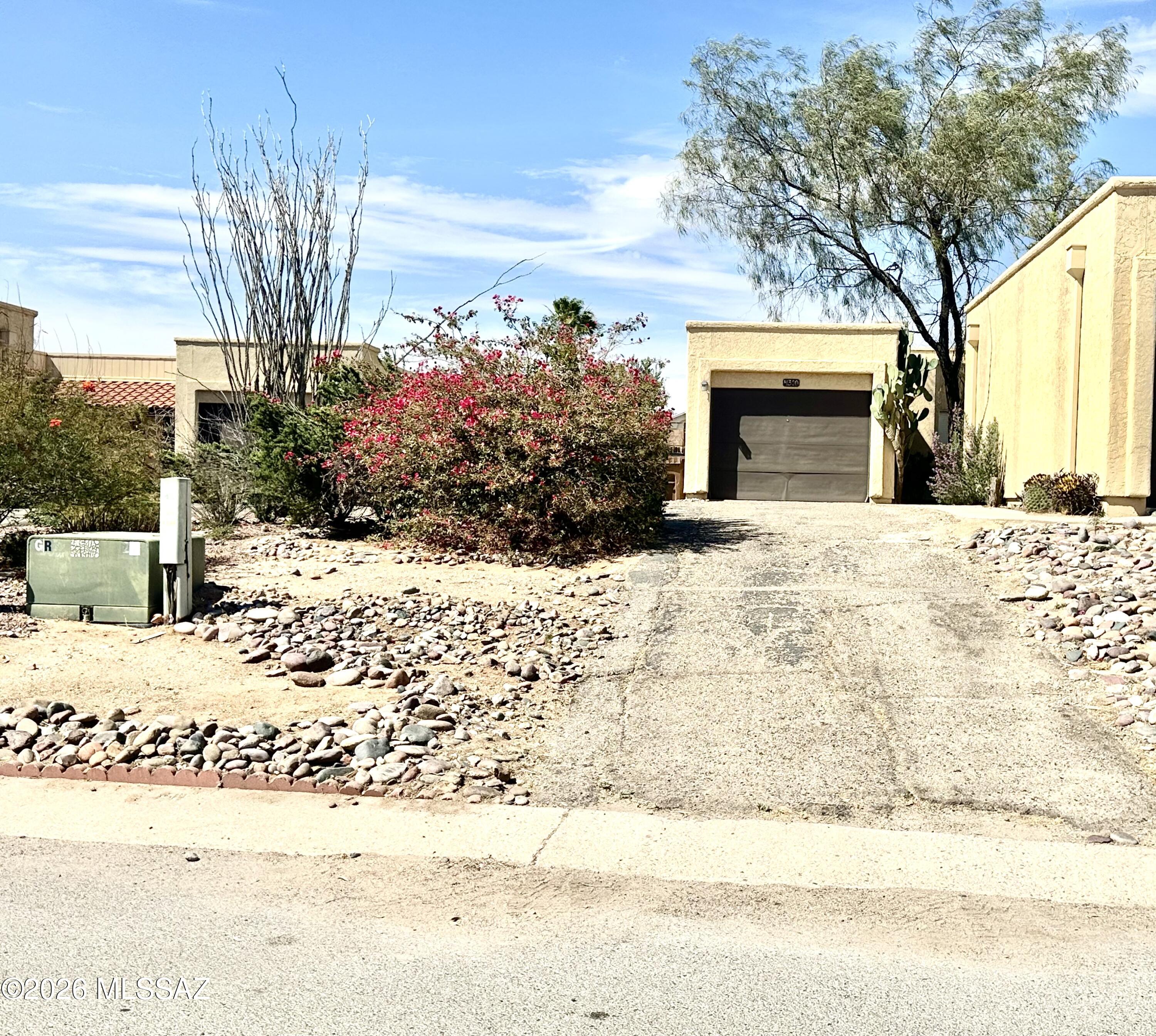 Cute and completely updated townhouse w/ all tile throughout & 1 car garage. Home has SS appliances, granite countertops in bathrooms, air conditioning, new fixtures, cute front courtyard area /large backyard & community pool. Rent $1475, Security Deposit $1700, Pet Deposit $100 per pet plus $25 pet rent per pet. W/D can be included for additional $25. $30 App Fee. One of the Managers of Nighthawk Group LLC, which Manages Cantha Properties LLC, has a real estate license in the state of Arizona. The following application requirements WILL be verified: Current/recent rental history in good standing, No history of eviction, Verifiable monthly income of at least 2.5 times rent. Owner/Agent.