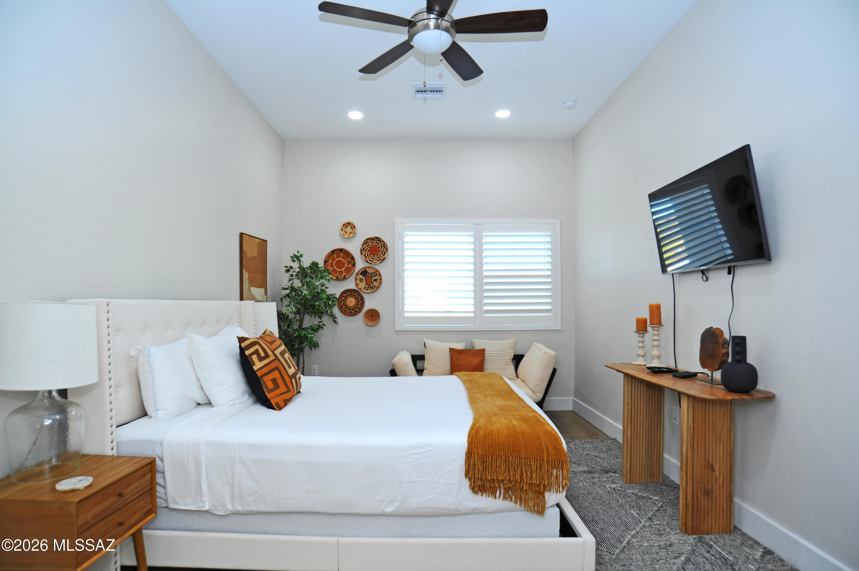 Placita Escondida Bldgs 18-20 Units 1-204 - Residential