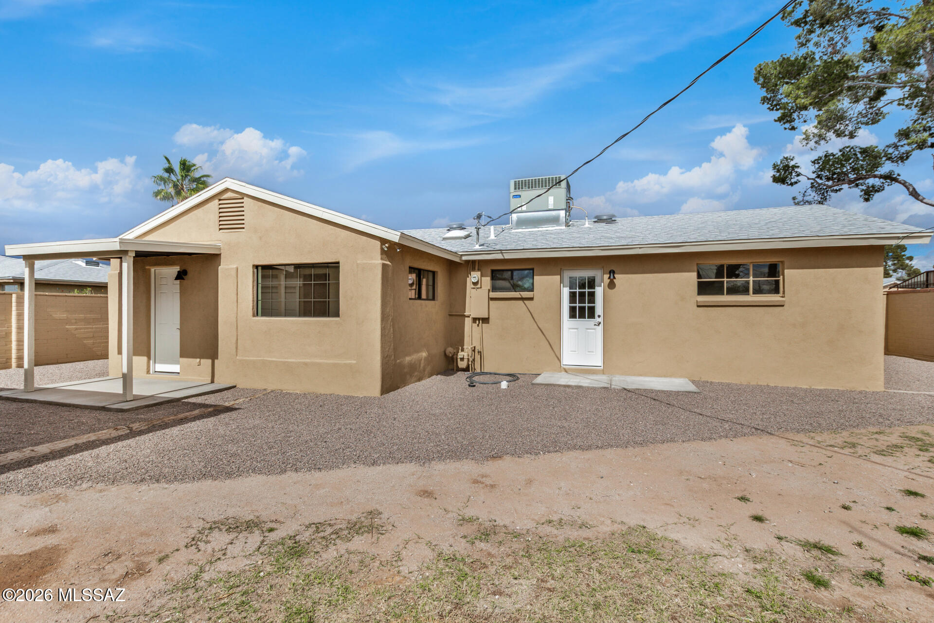 Mission Manor - Residential