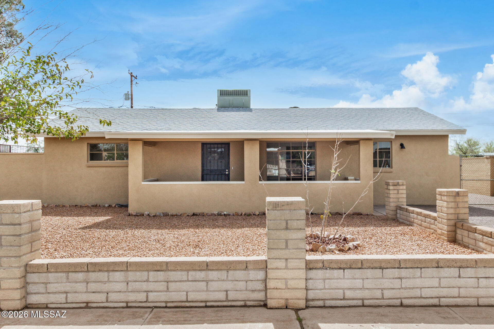 Mission Manor - Residential