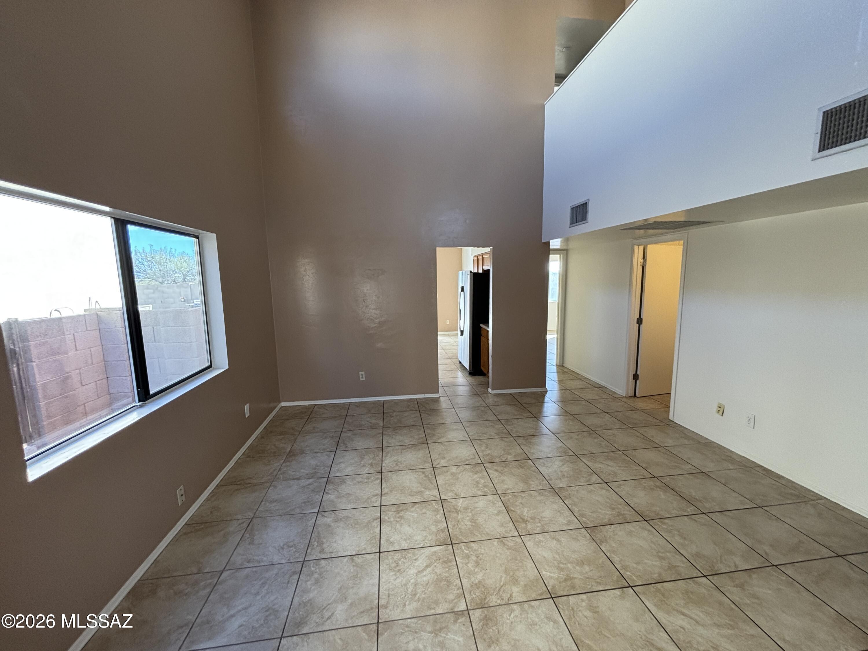 Las Montanas (1-56) - Residential