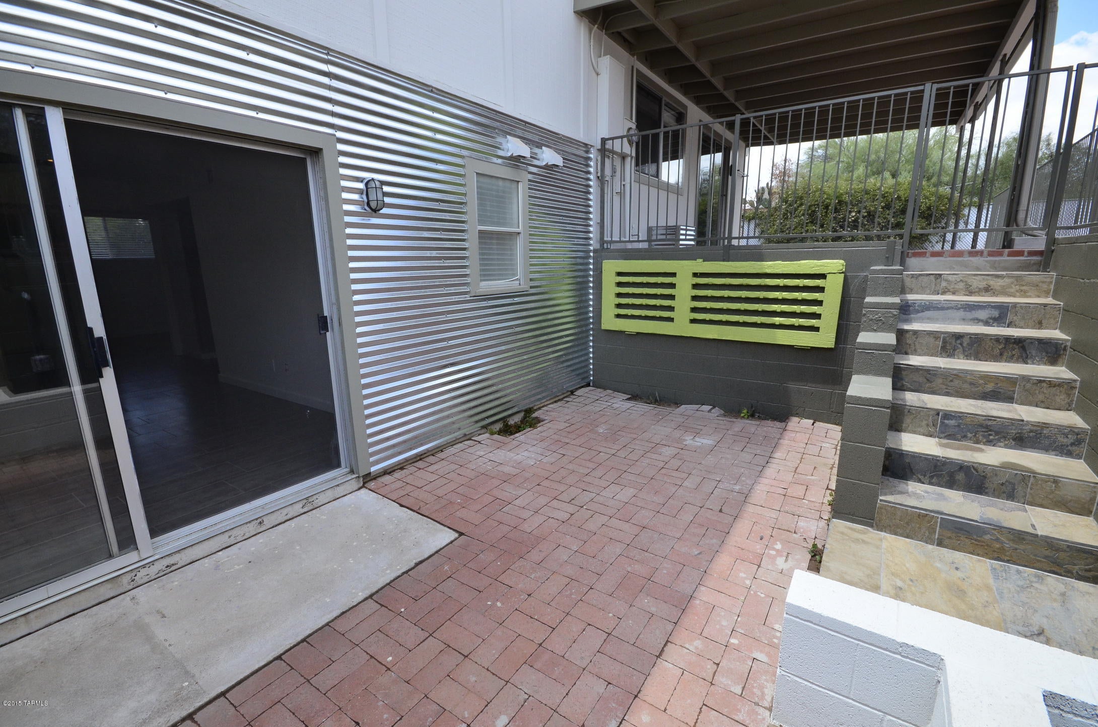 Carriage Hill NO. 5 (525-595) - Residential Lease