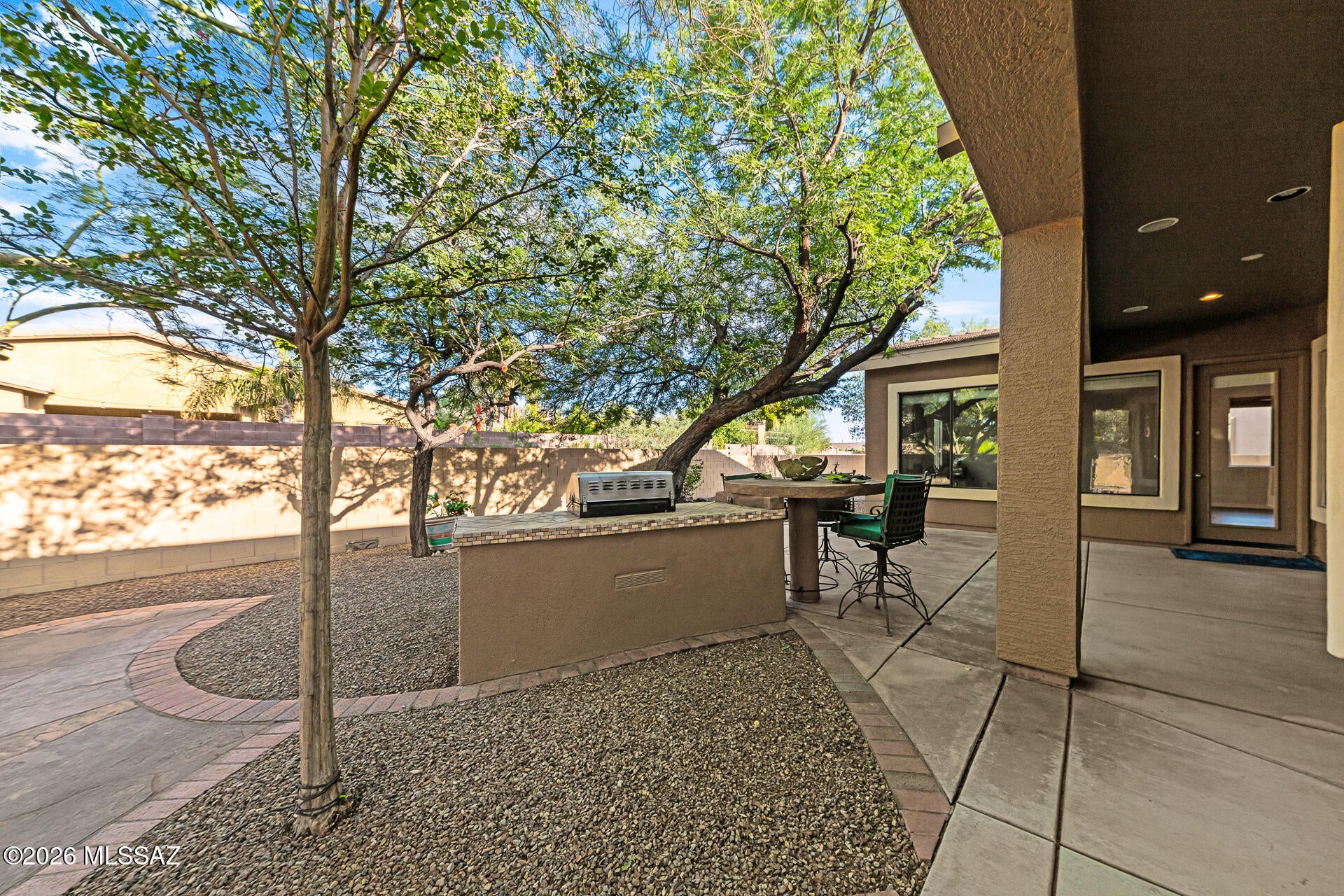 Mira Vista (1-60) - Residential