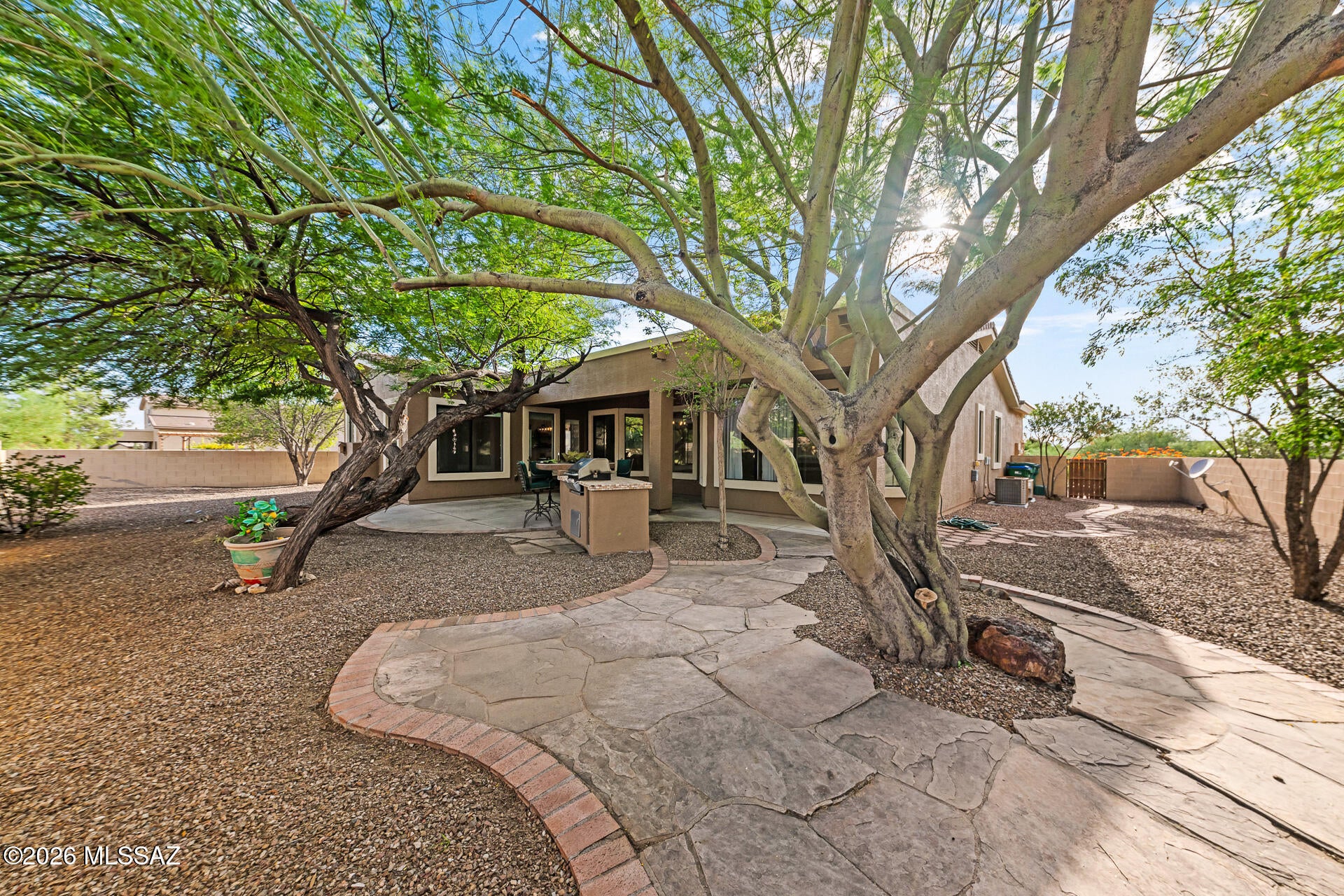Mira Vista (1-60) - Residential