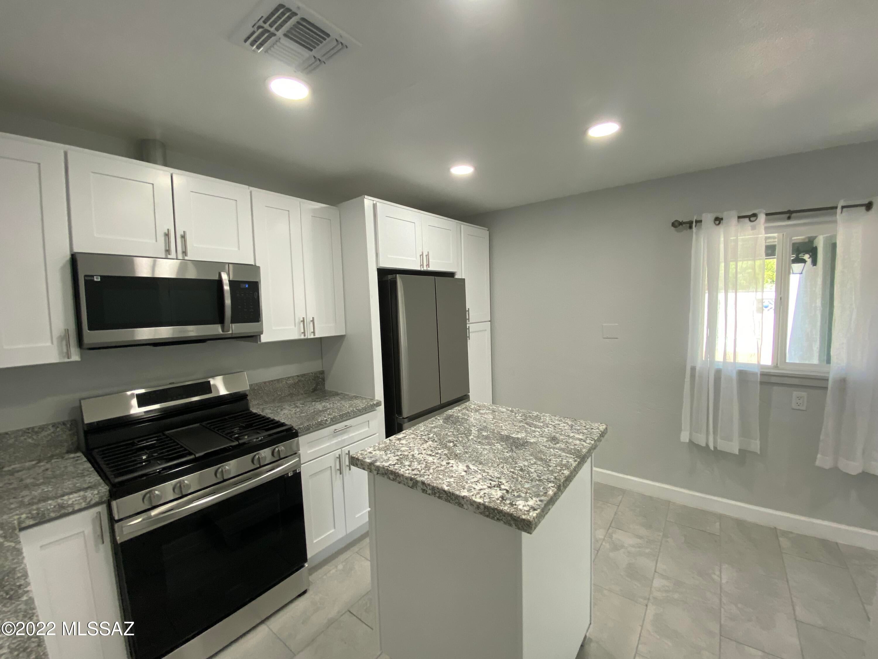 Montrose Addition - Residential Lease