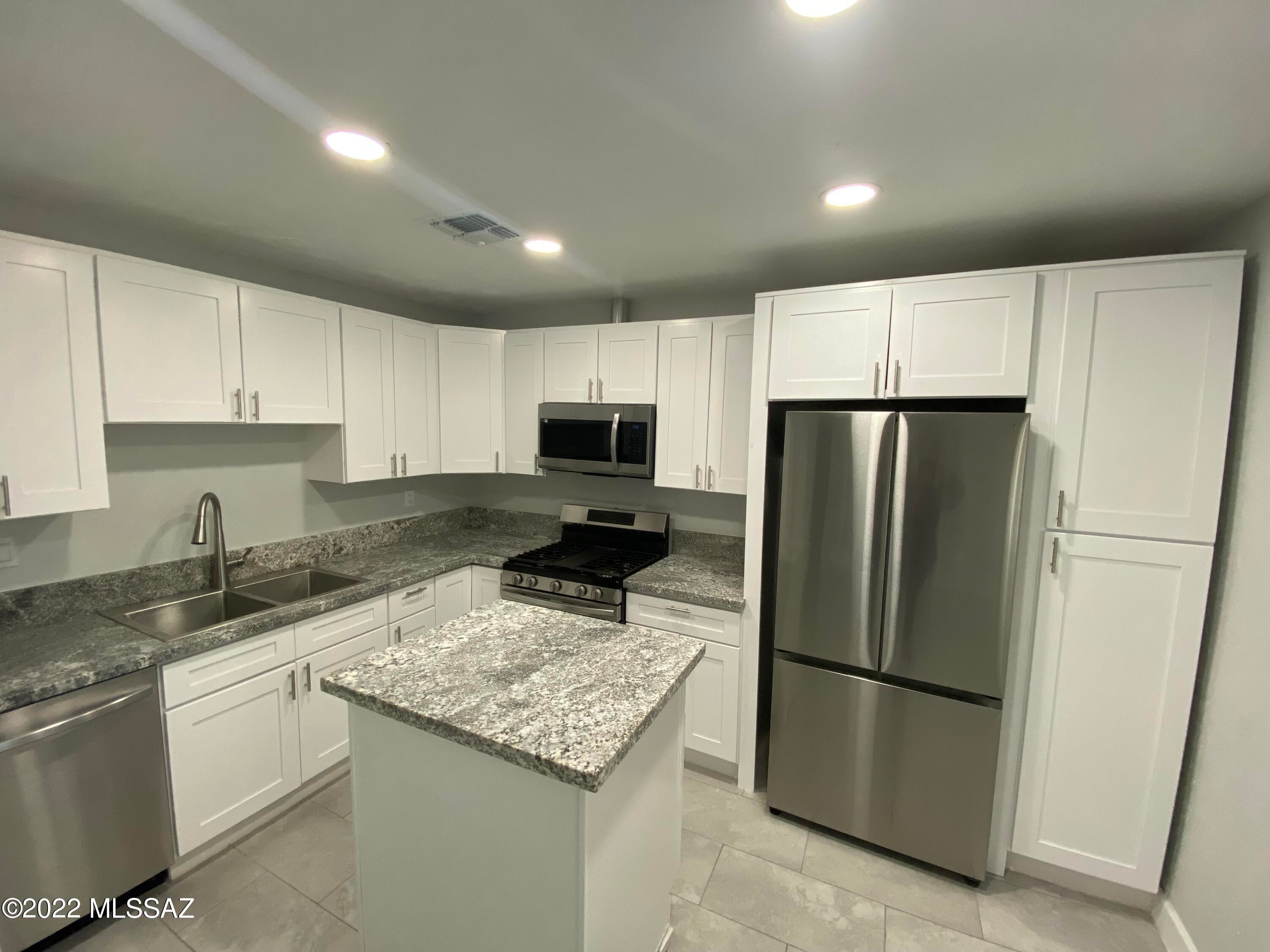 Montrose Addition - Residential Lease