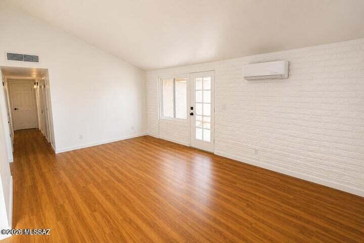 Los Reales Heights NO. 2 (1-138) - Residential