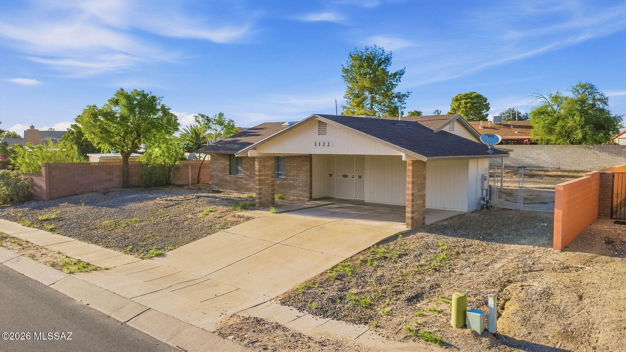 MUST SEE! This beautifully remodeled Northwest home checks all the boxes! Featuring a NEW HVAC system, fresh interior paint, updated fixtures, and a HUGE backyard, this move-in-ready property offers the perfect blend of comfort, style, and outdoor space.

Enjoy the convenience of being close to shopping, dining, golf, and all the incredible amenities North Tucson has to offer. Whether you're looking for a place to call home or a fantastic opportunity, this one is sure to impress. Don't miss your chance to see it!