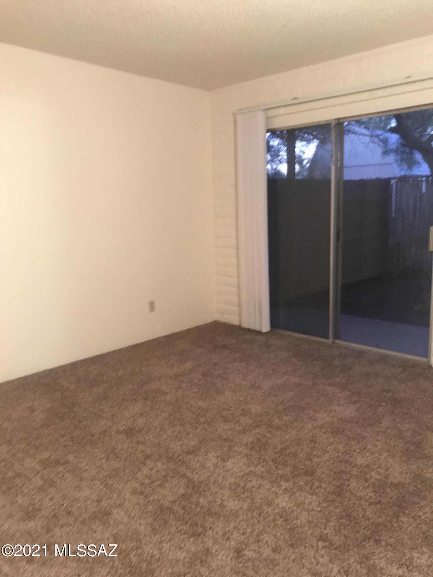 North Mountain Est. Condos - Residential Lease