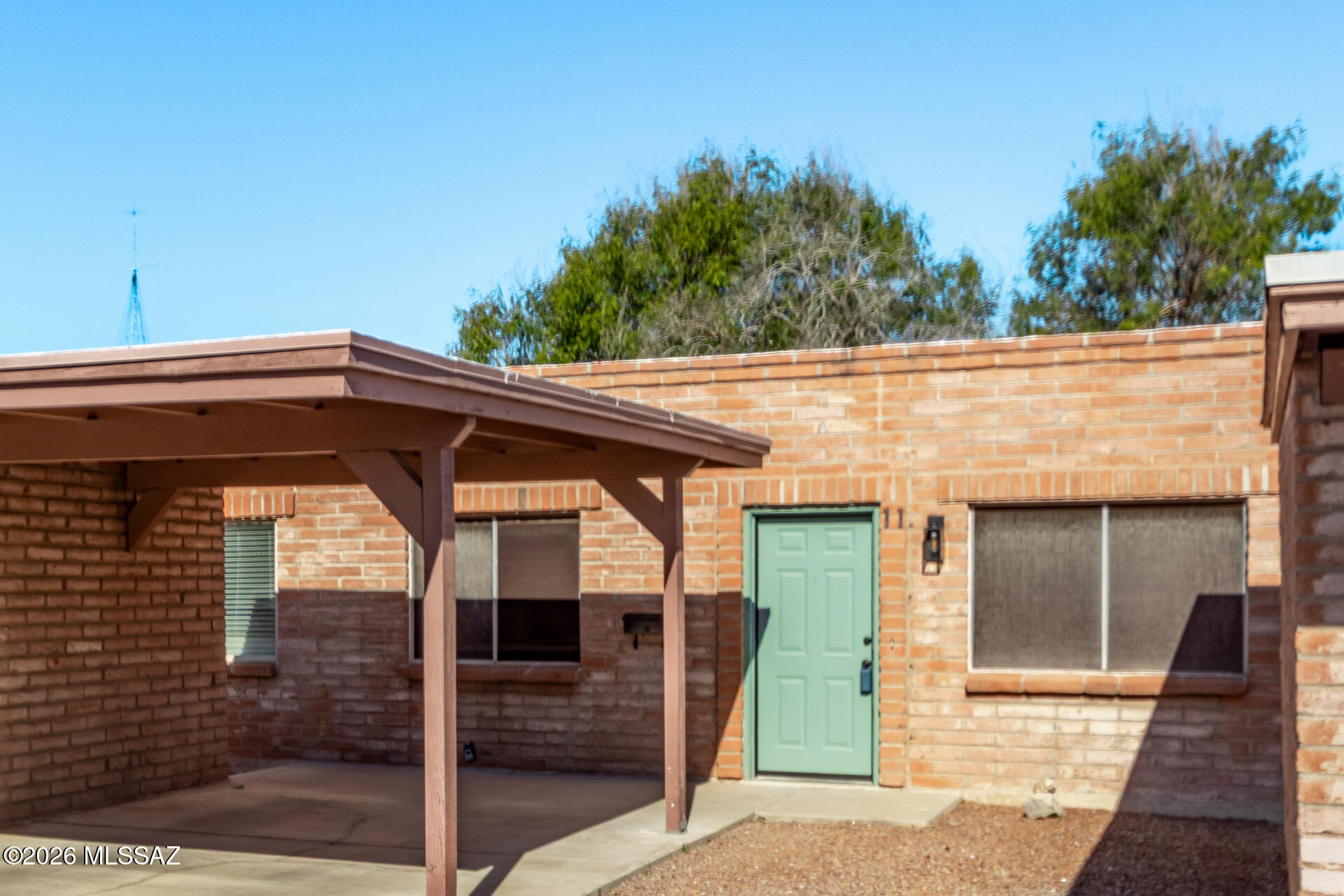 Now available!  Cozy home that is very reasonably priced in Northgate Townhomes. Updated with luxury plank flooring, fresh interior paint, stainless steel appliances, Quartz countertops, beautiful brown cabinets, earth tone backsplash and tile surrounds and plush carpet in bedrooms. Enjoy the sparkling community pool.  The HOA  includes maintenance of the common areas including landscaping, General community maintenance and operational expenses as well as Water and sewer. A must see!