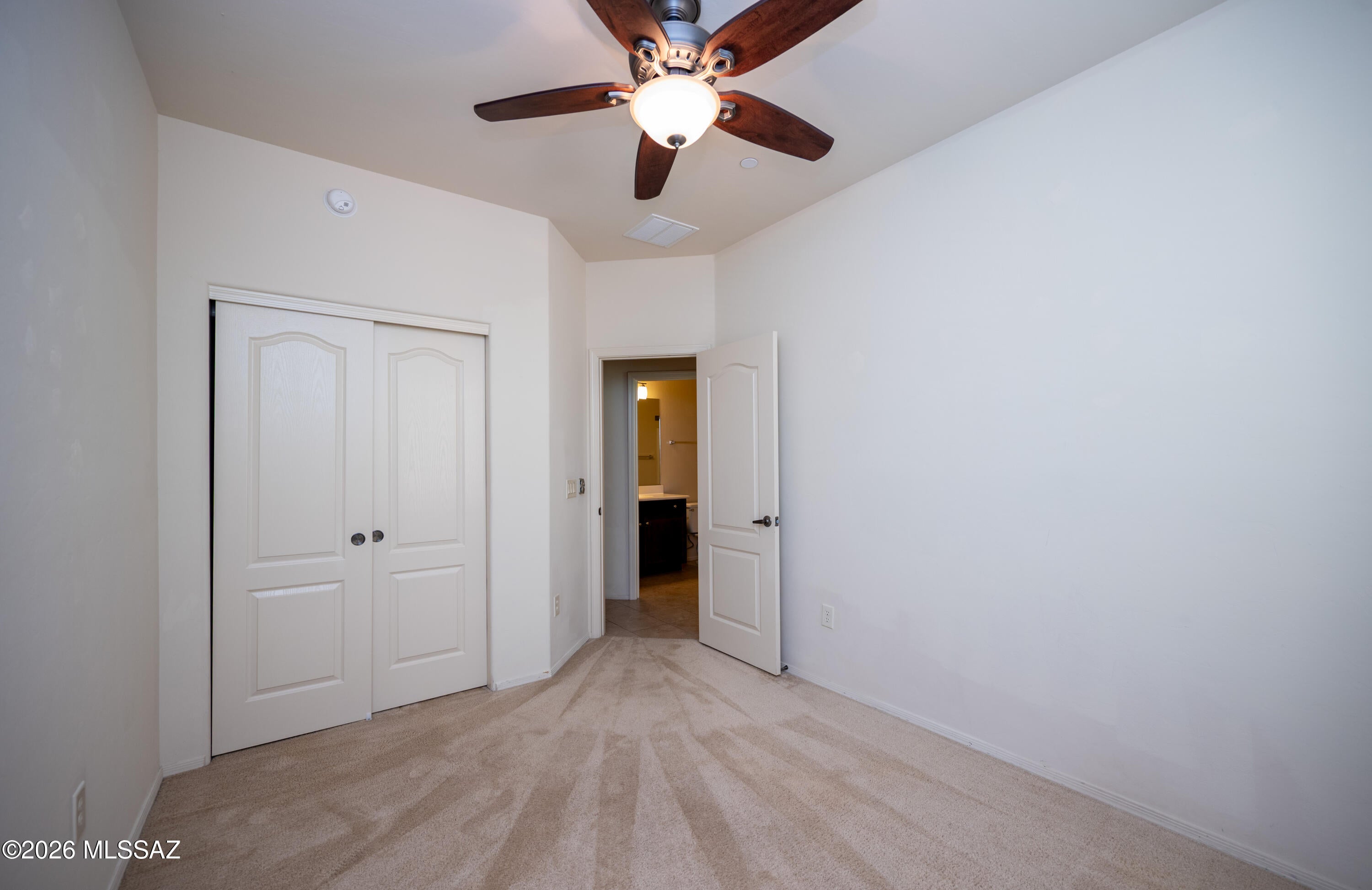 River Walk (1-140) - Residential Lease