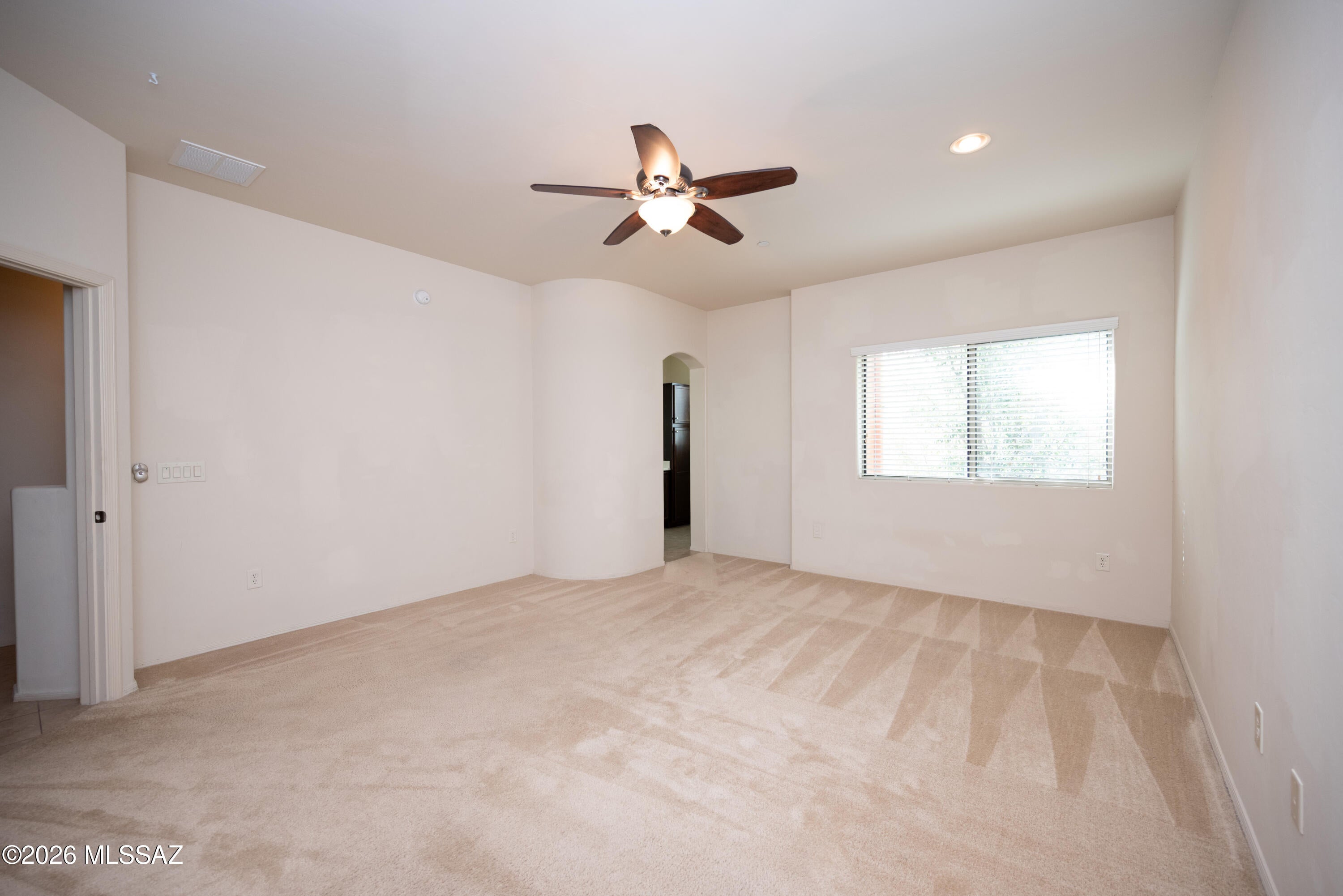 River Walk (1-140) - Residential Lease