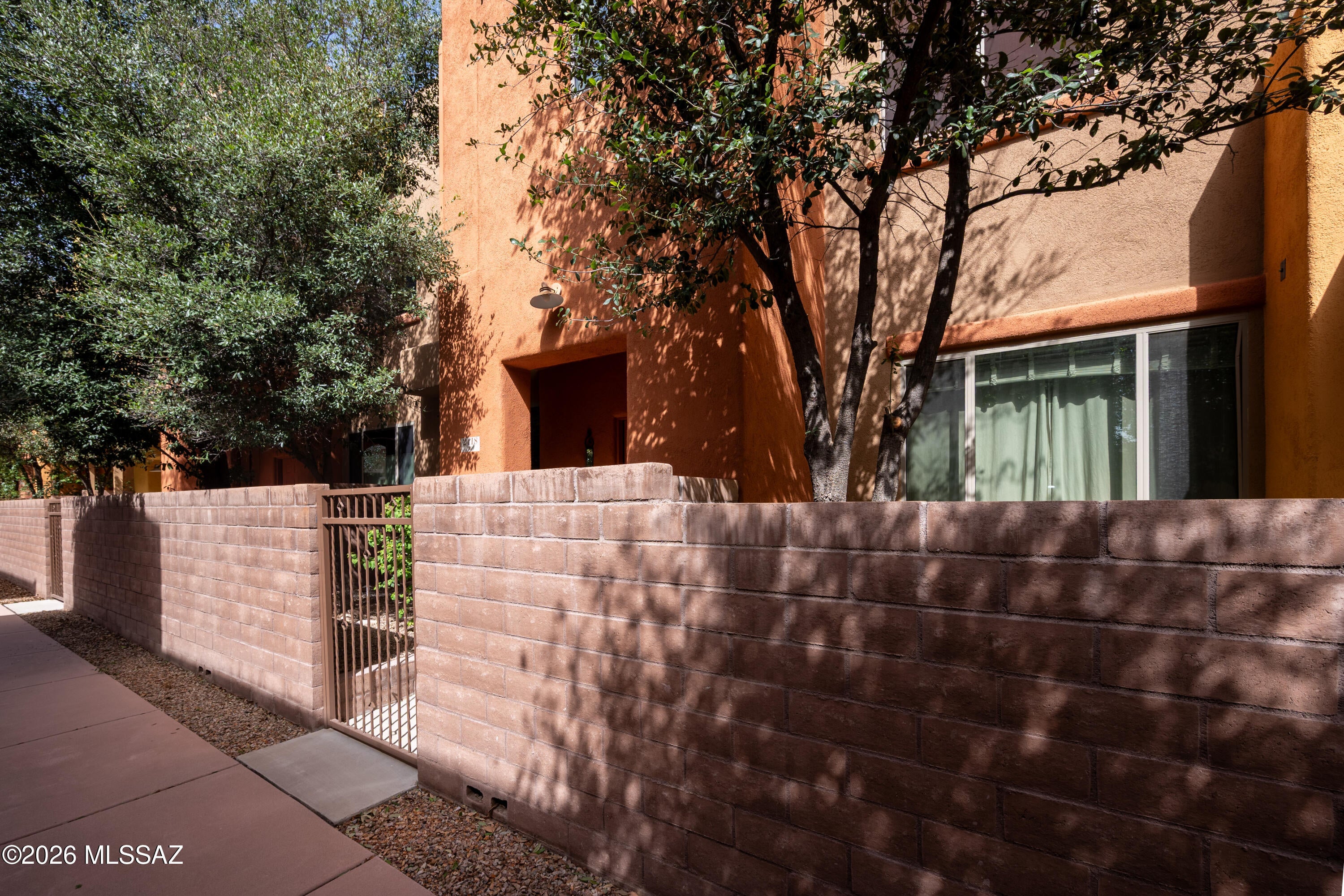 River Walk (1-140) - Residential Lease