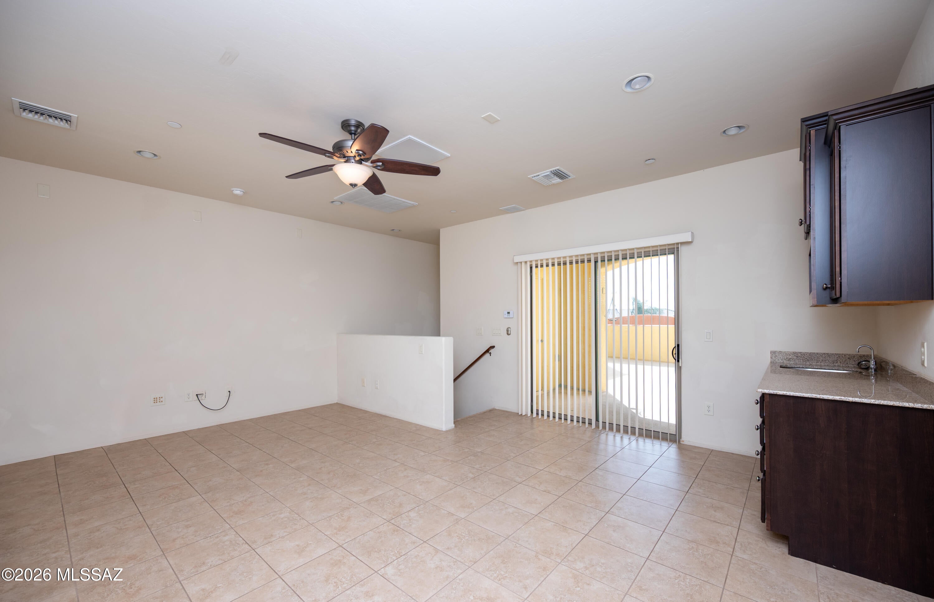 River Walk (1-140) - Residential Lease