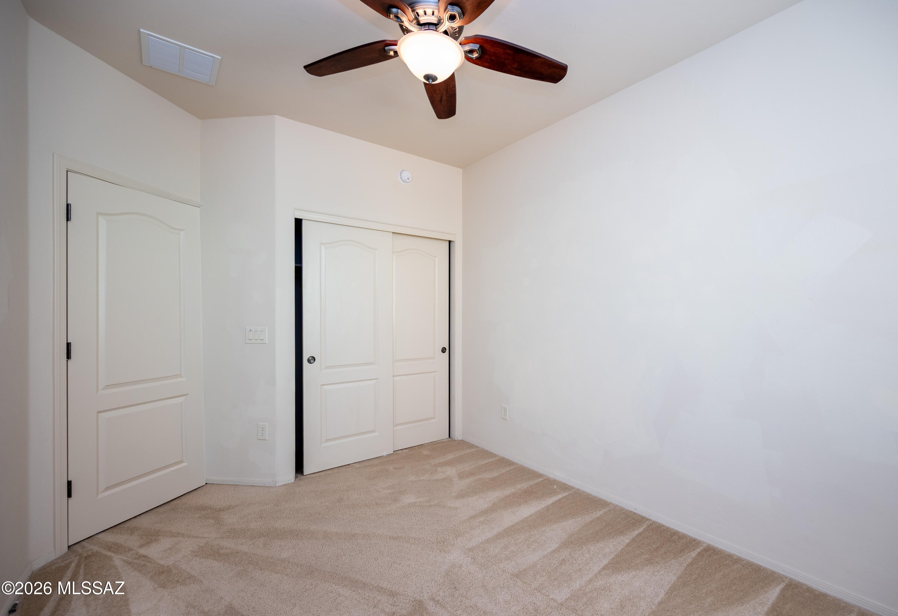 River Walk (1-140) - Residential Lease