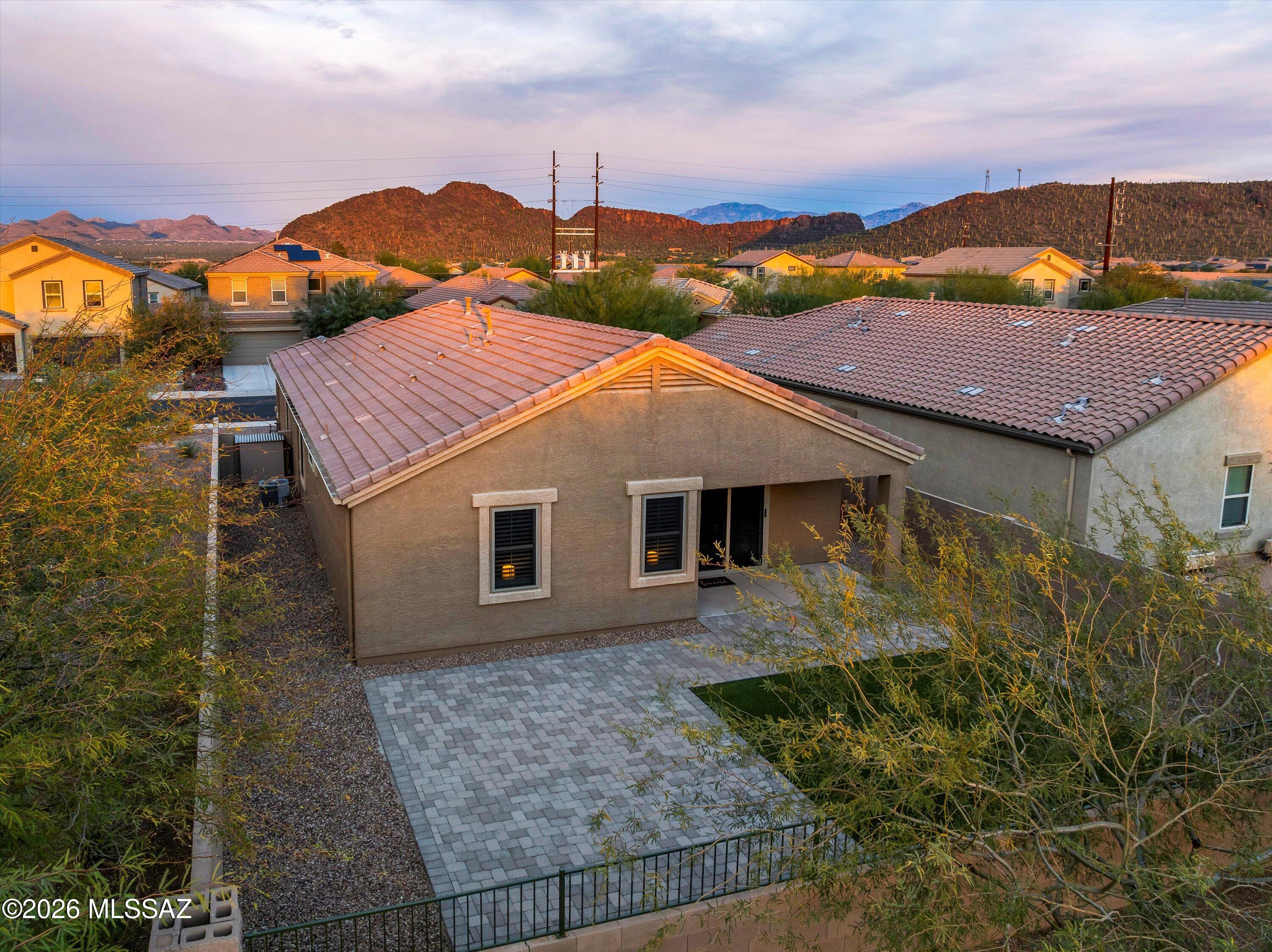 Saguaro Bloom SQ20180540069 - Residential