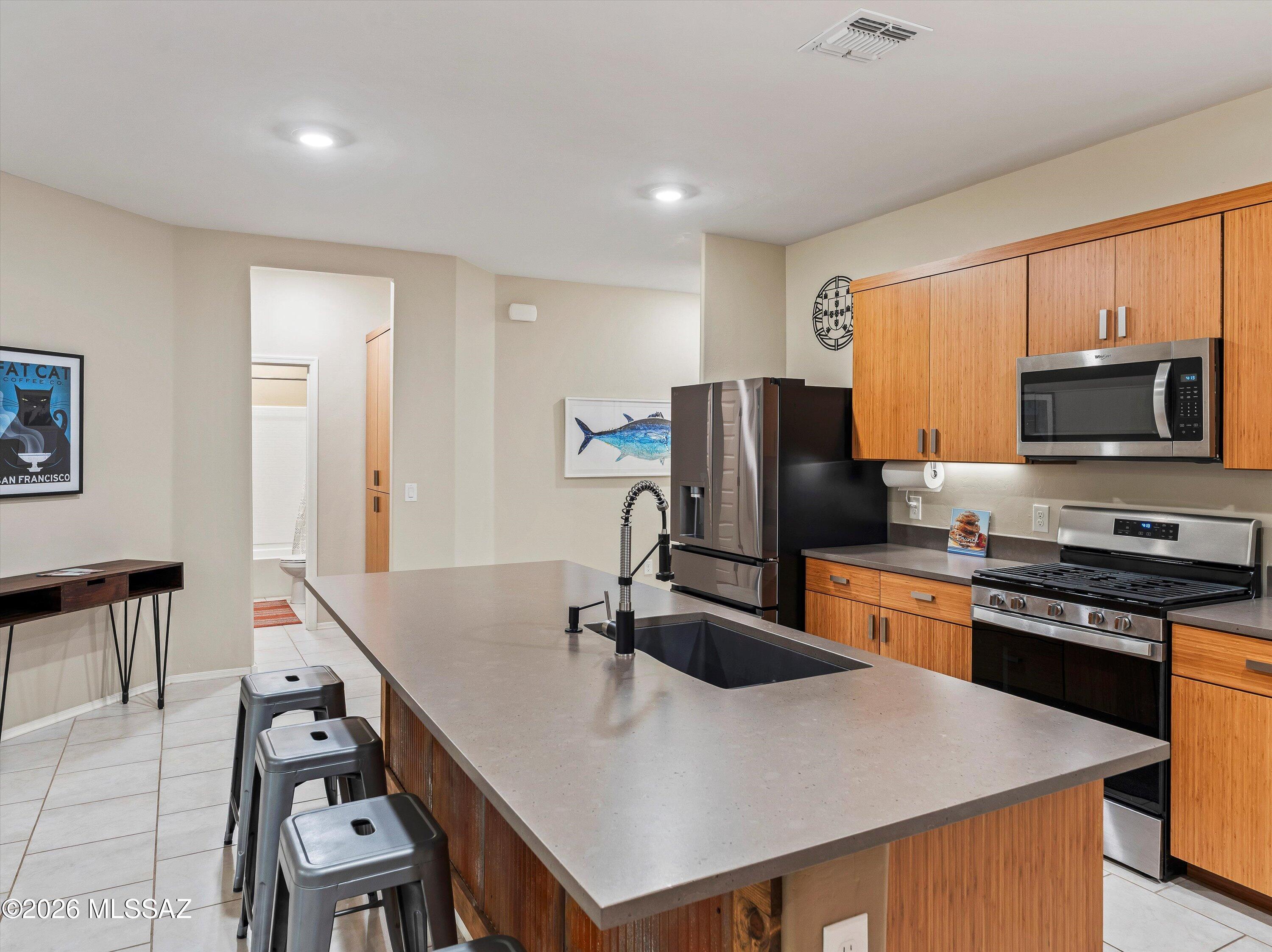 Saguaro Bloom SQ20180540069 - Residential