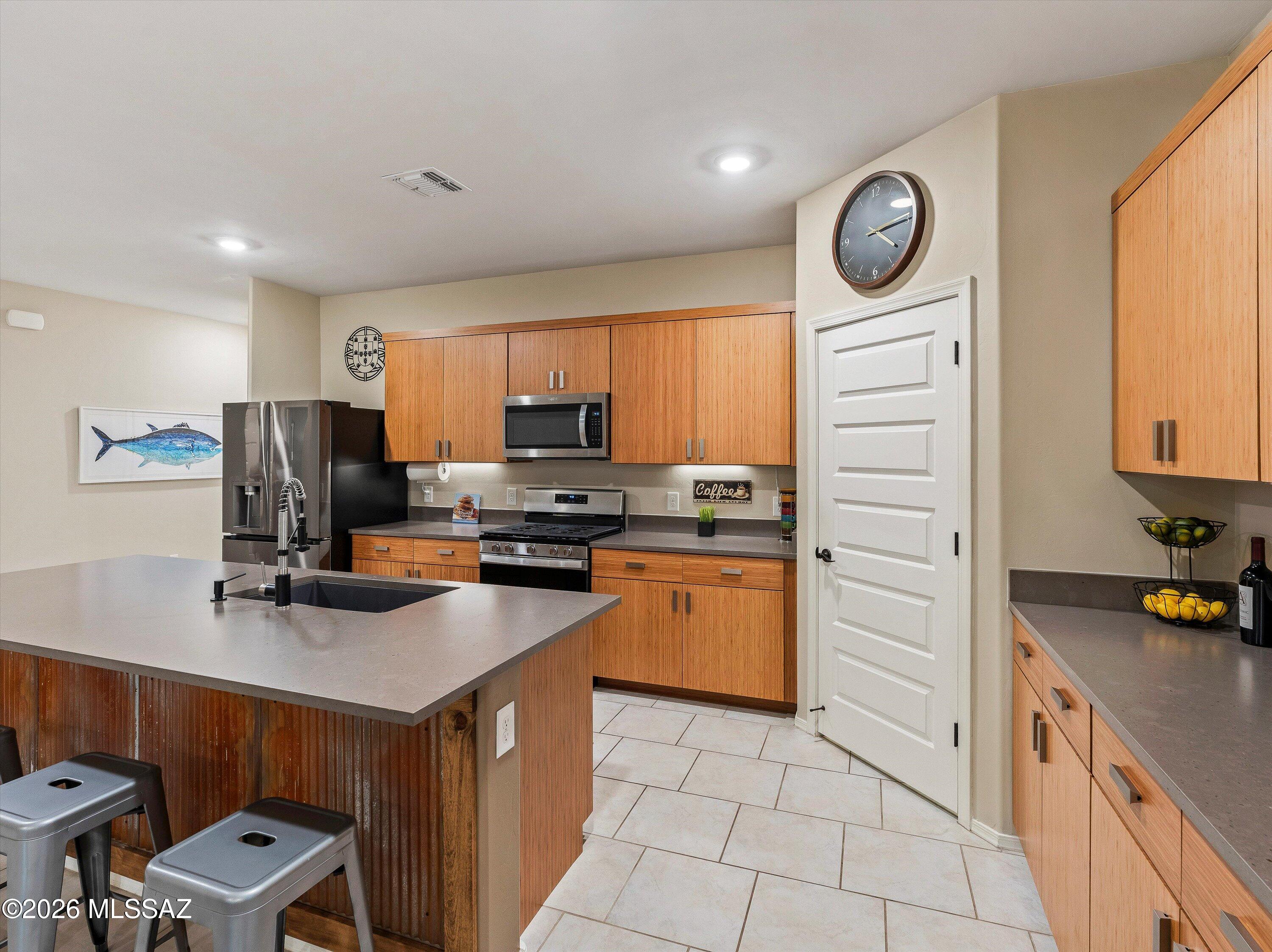 Saguaro Bloom SQ20180540069 - Residential