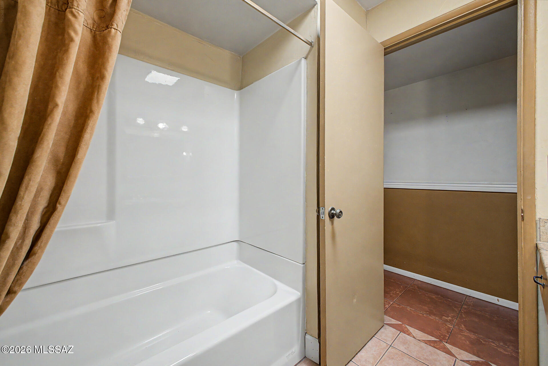 Eastern Hills (16-36) BLK 6 - Residential