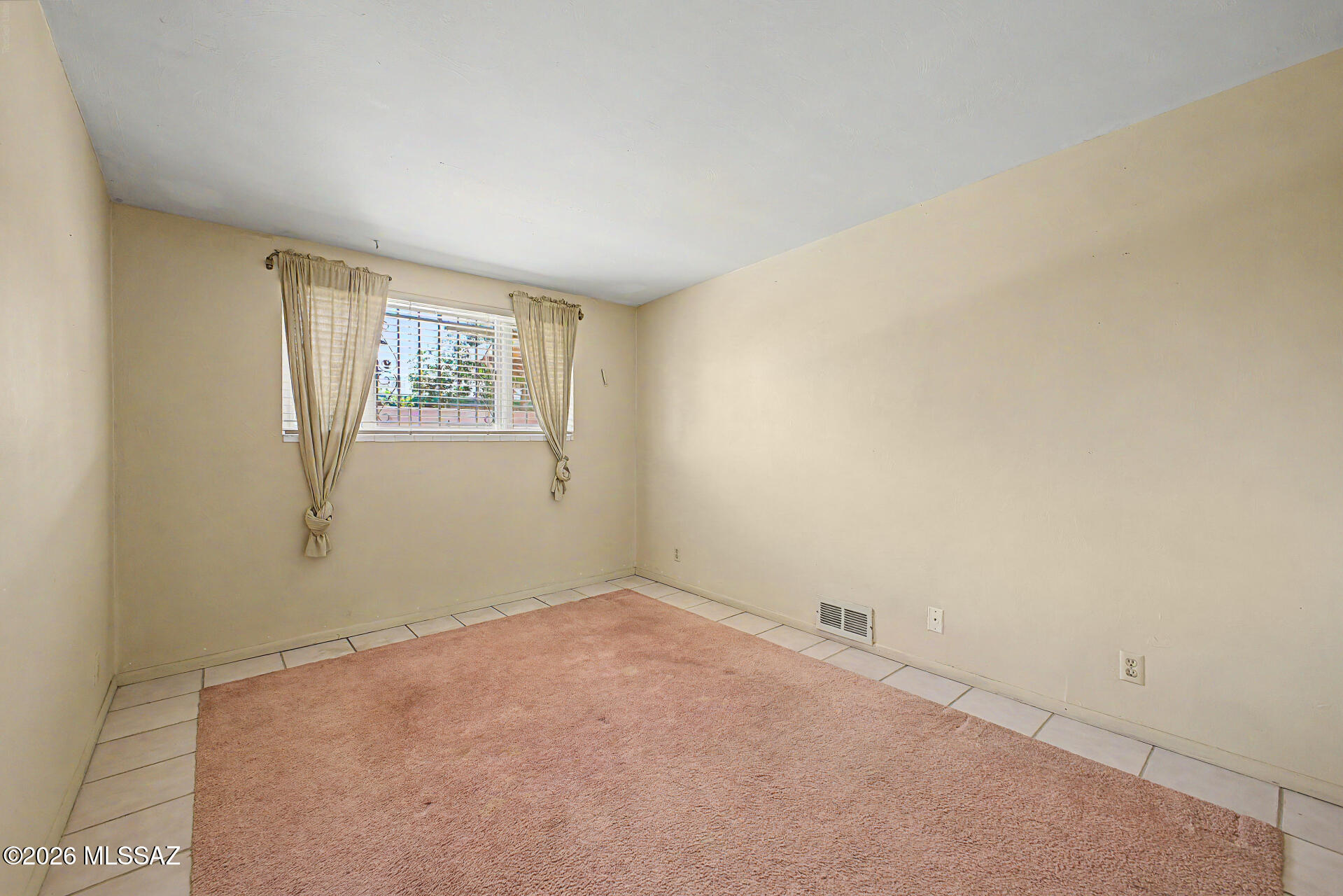 Eastern Hills (16-36) BLK 6 - Residential
