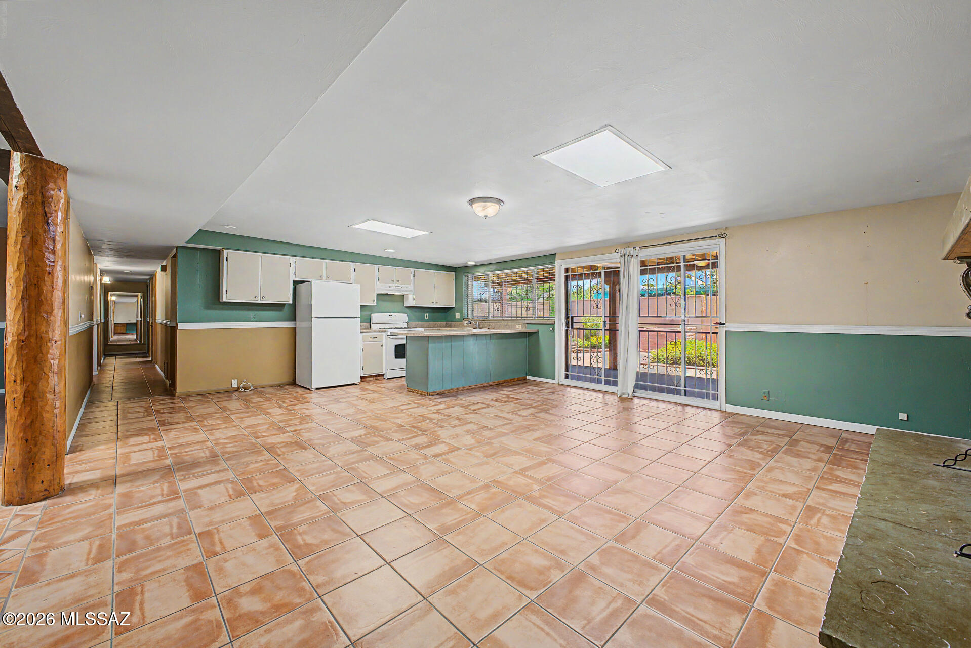 Eastern Hills (16-36) BLK 6 - Residential