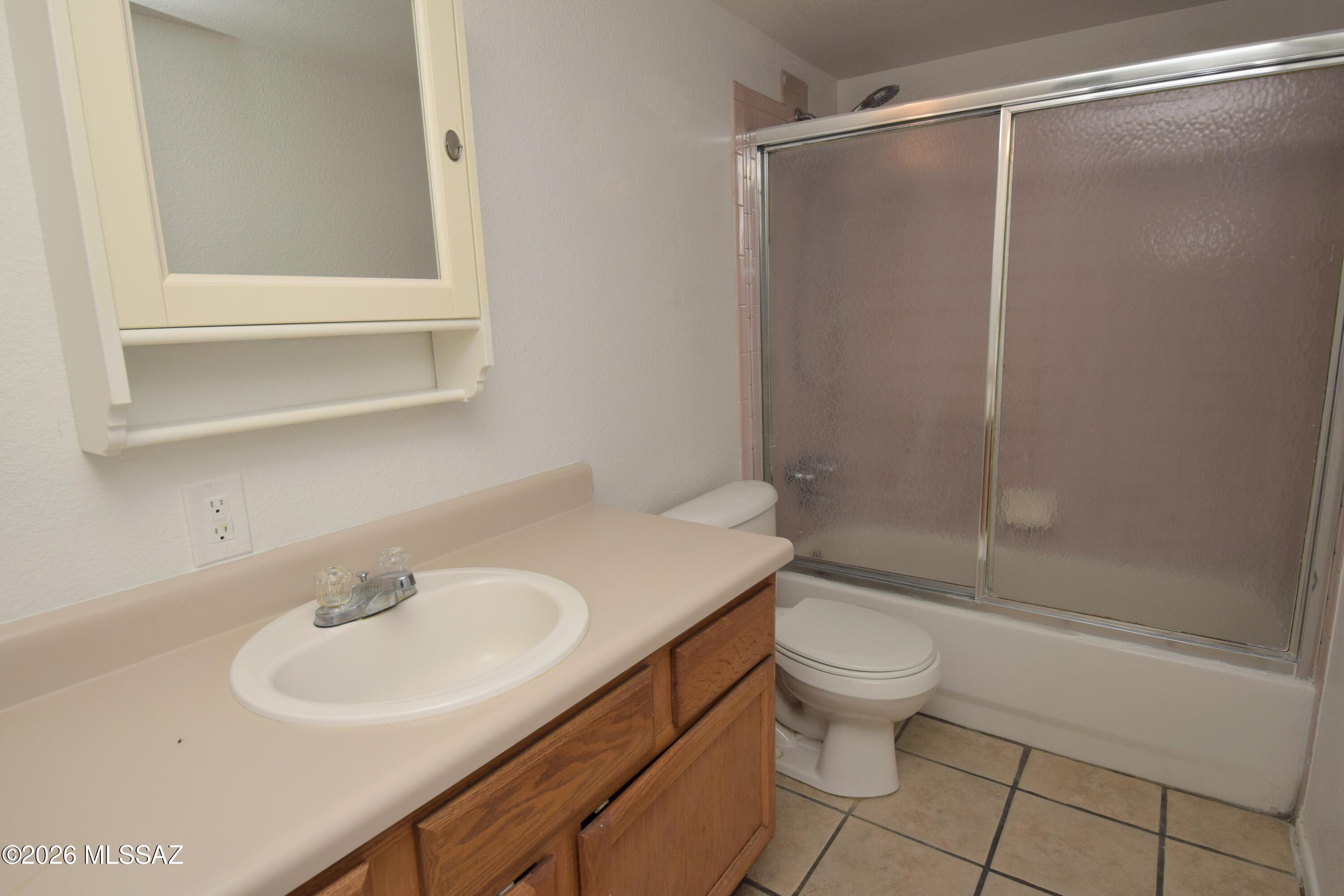 Vista Del Prado (1-274) - Residential Lease