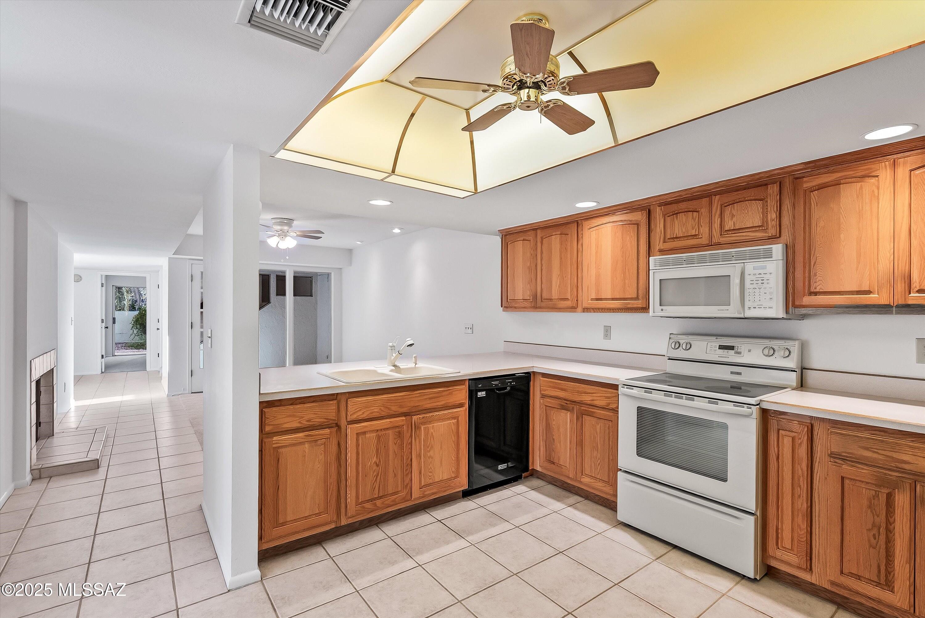 Villa Del Rio (1-148) - Residential
