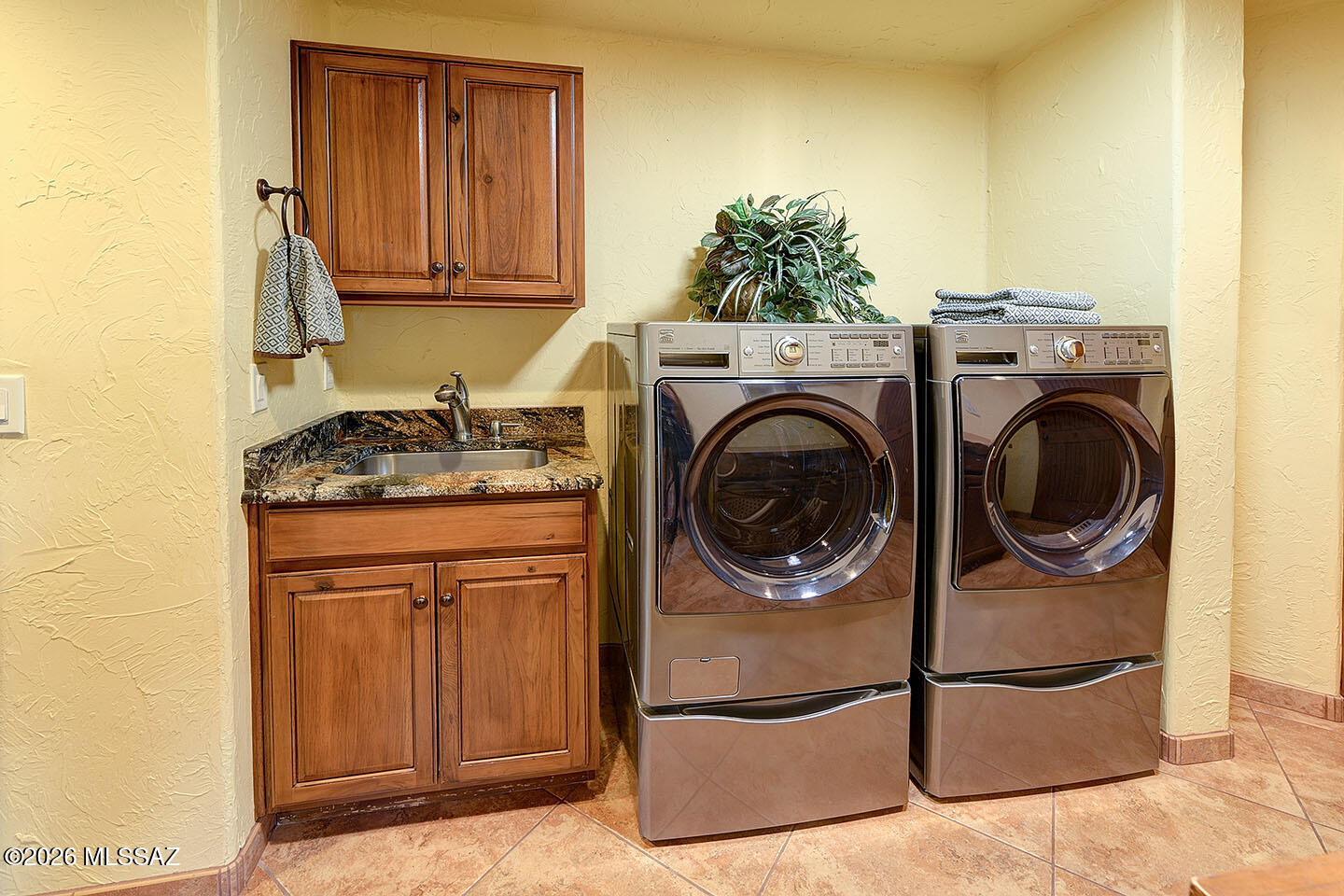 Tucson National Townhomes West(1-80) - Residential