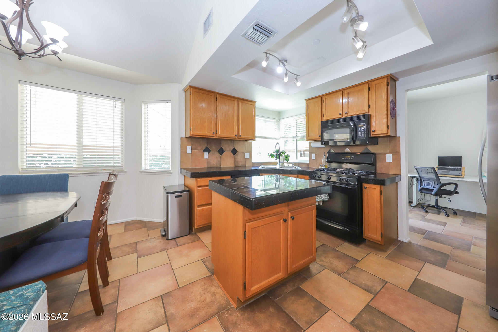 Elliott Homes At Rita Ranch (1-521) - Residential