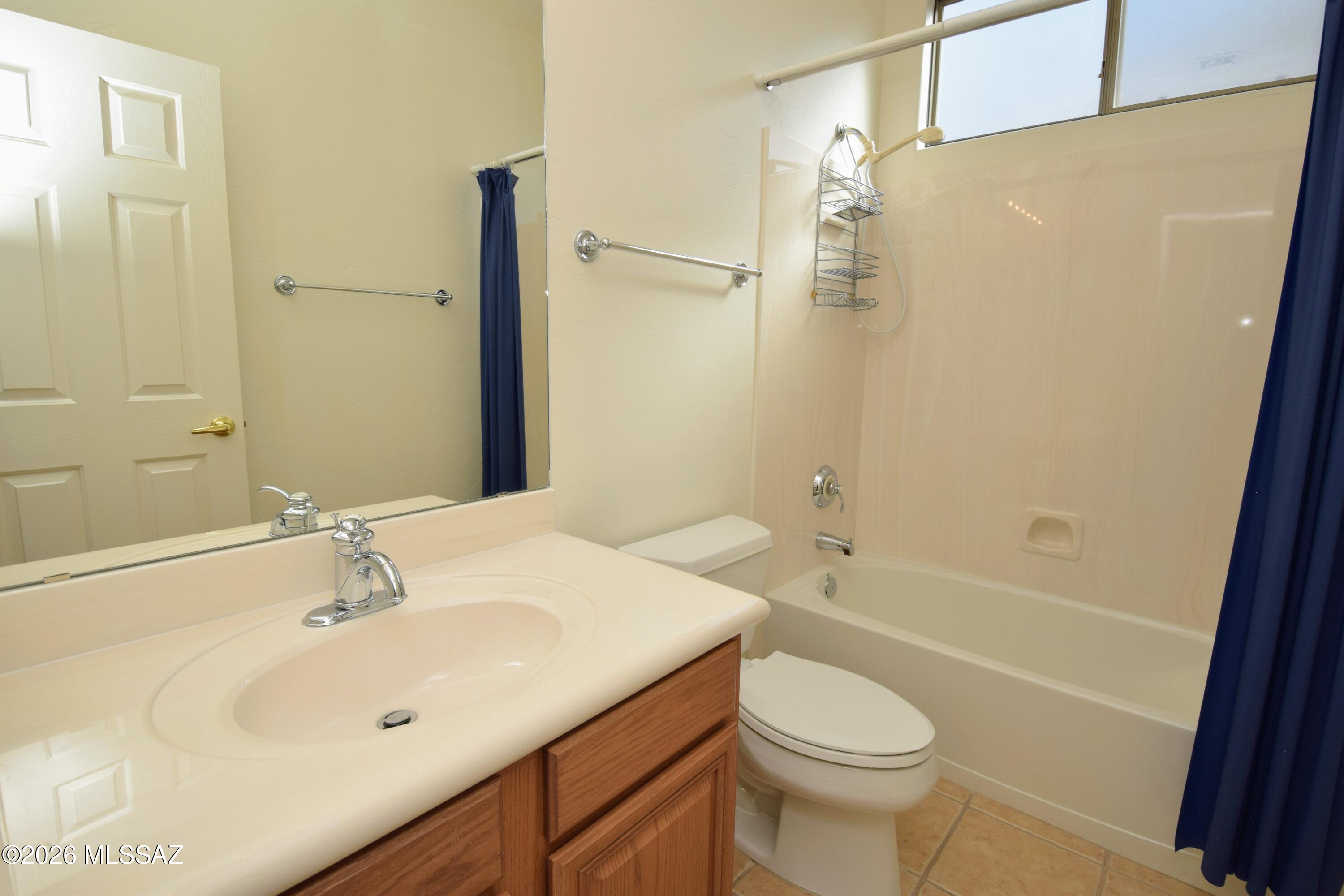 Los Morteros Est. (1-32) - Residential Lease