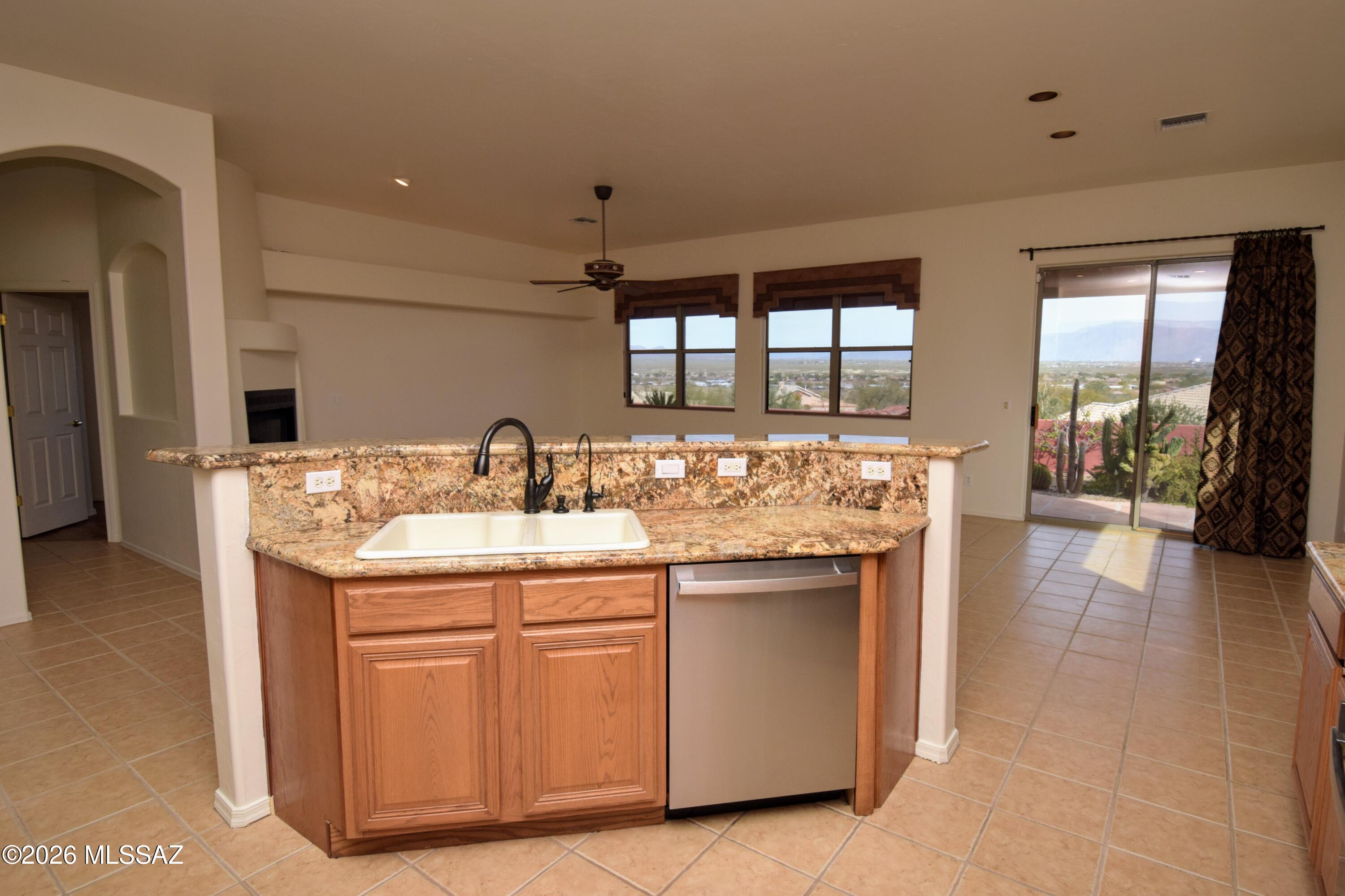 Los Morteros Est. (1-32) - Residential Lease