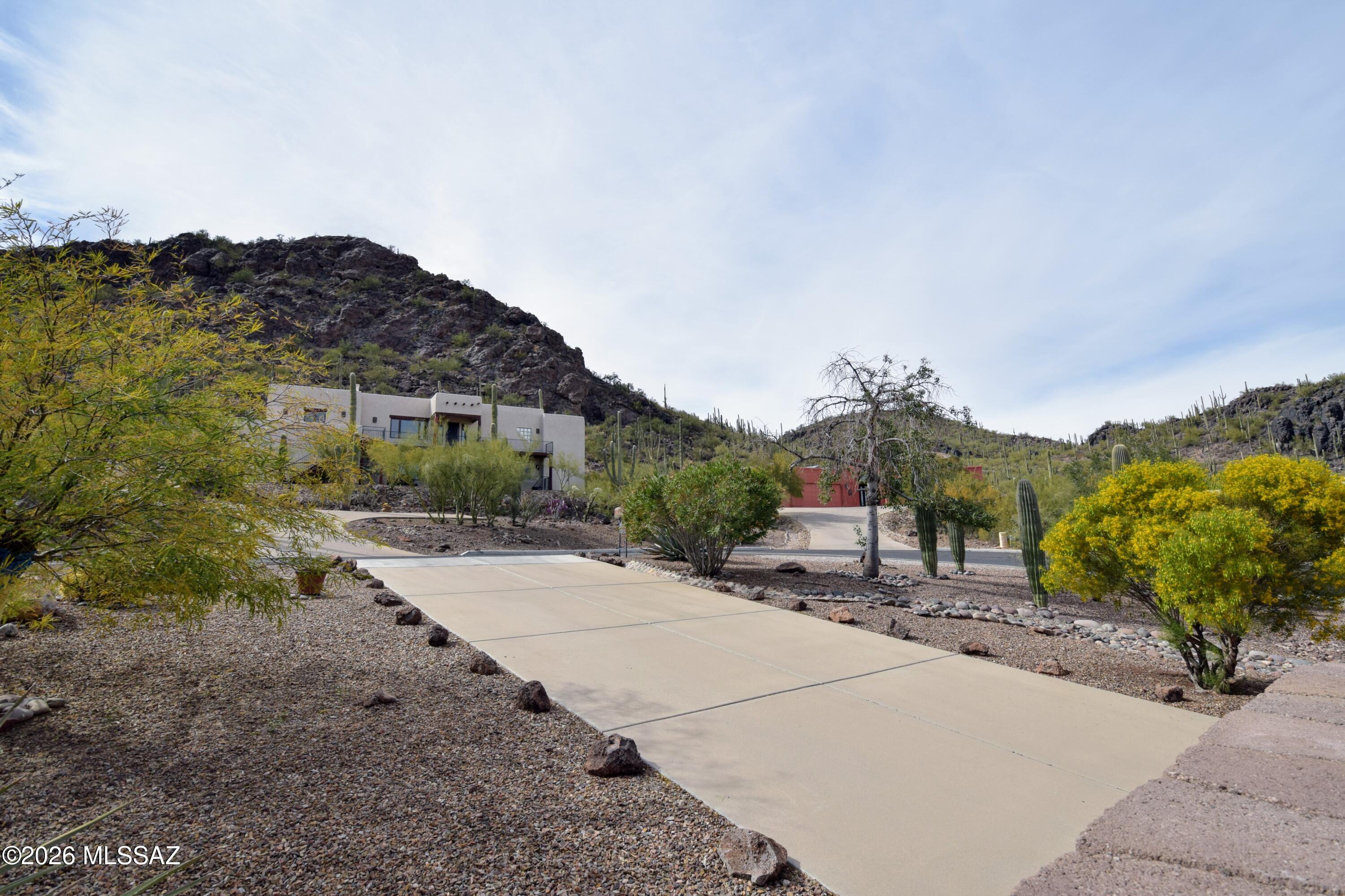 Los Morteros Est. (1-32) - Residential Lease
