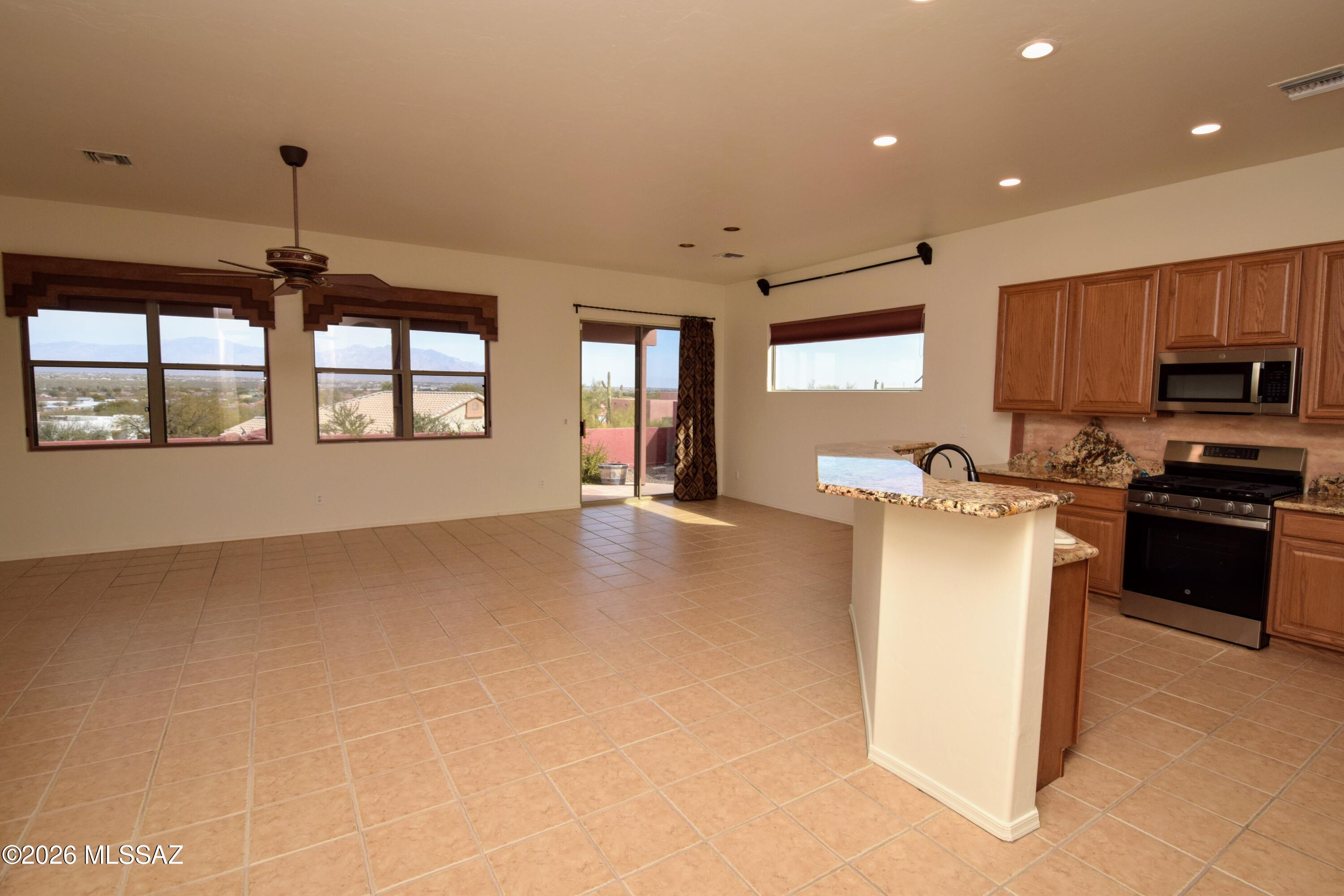 Los Morteros Est. (1-32) - Residential Lease