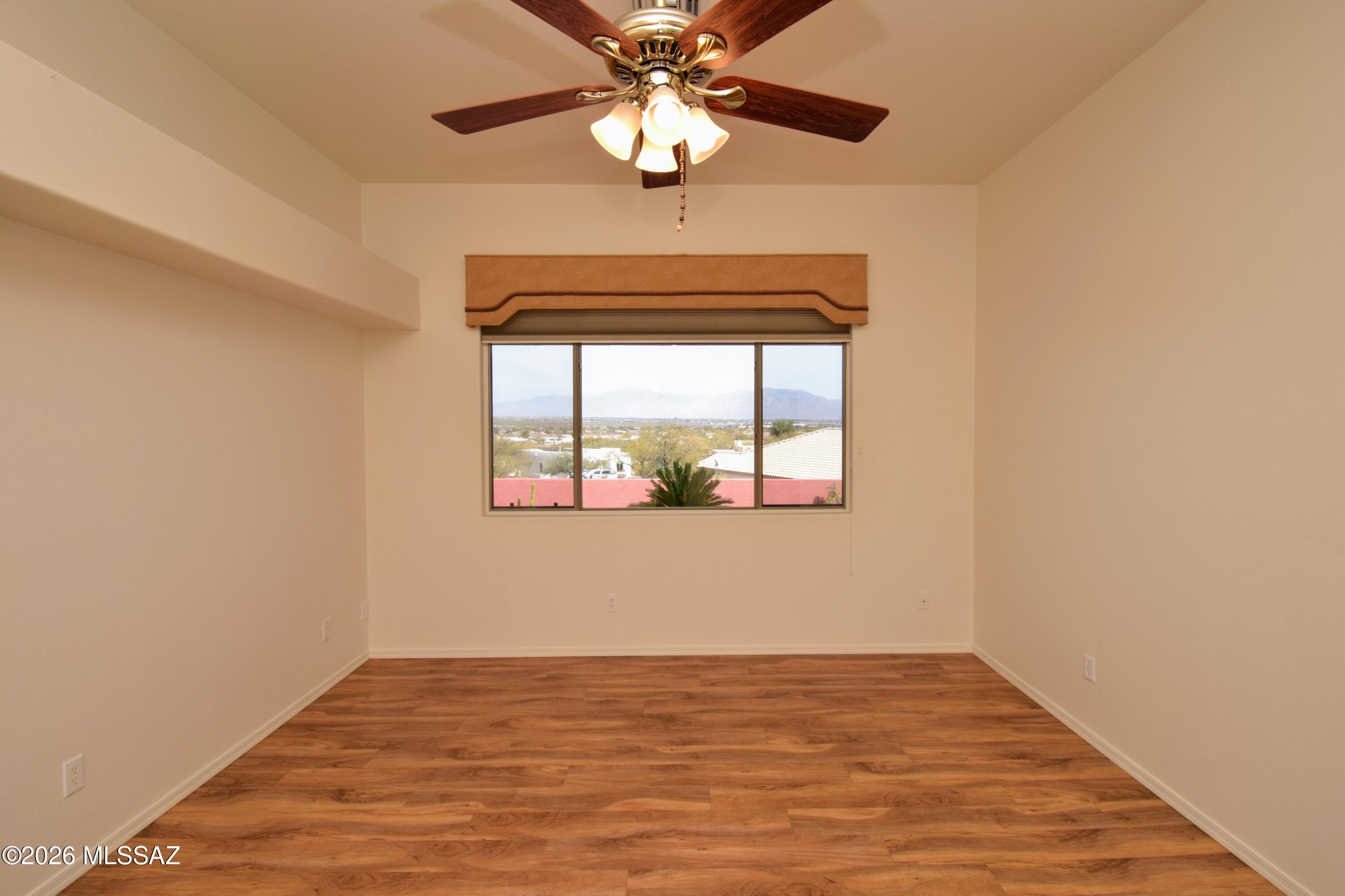Los Morteros Est. (1-32) - Residential Lease