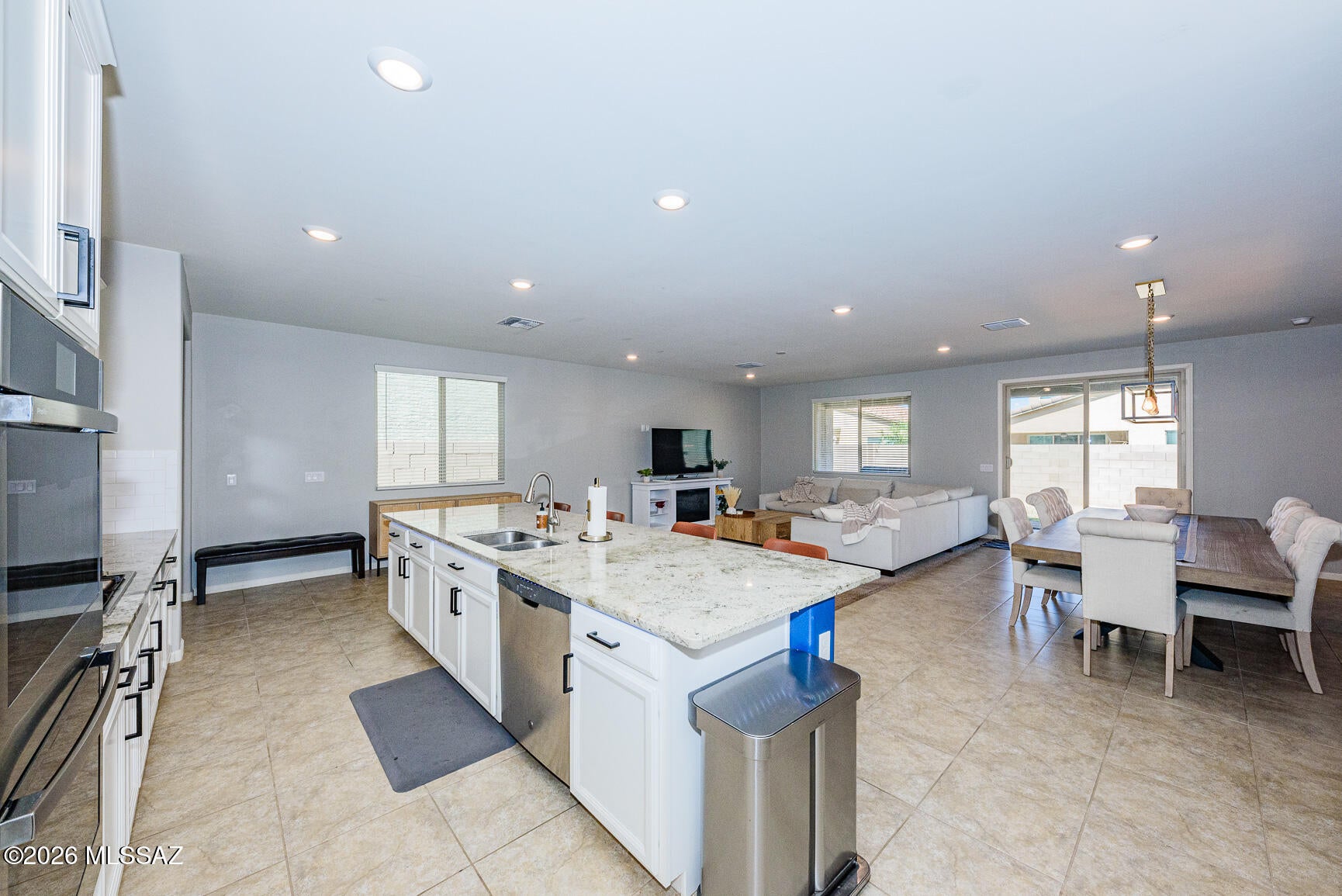 La Estancia De Tucson (411-664) - Residential Lease
