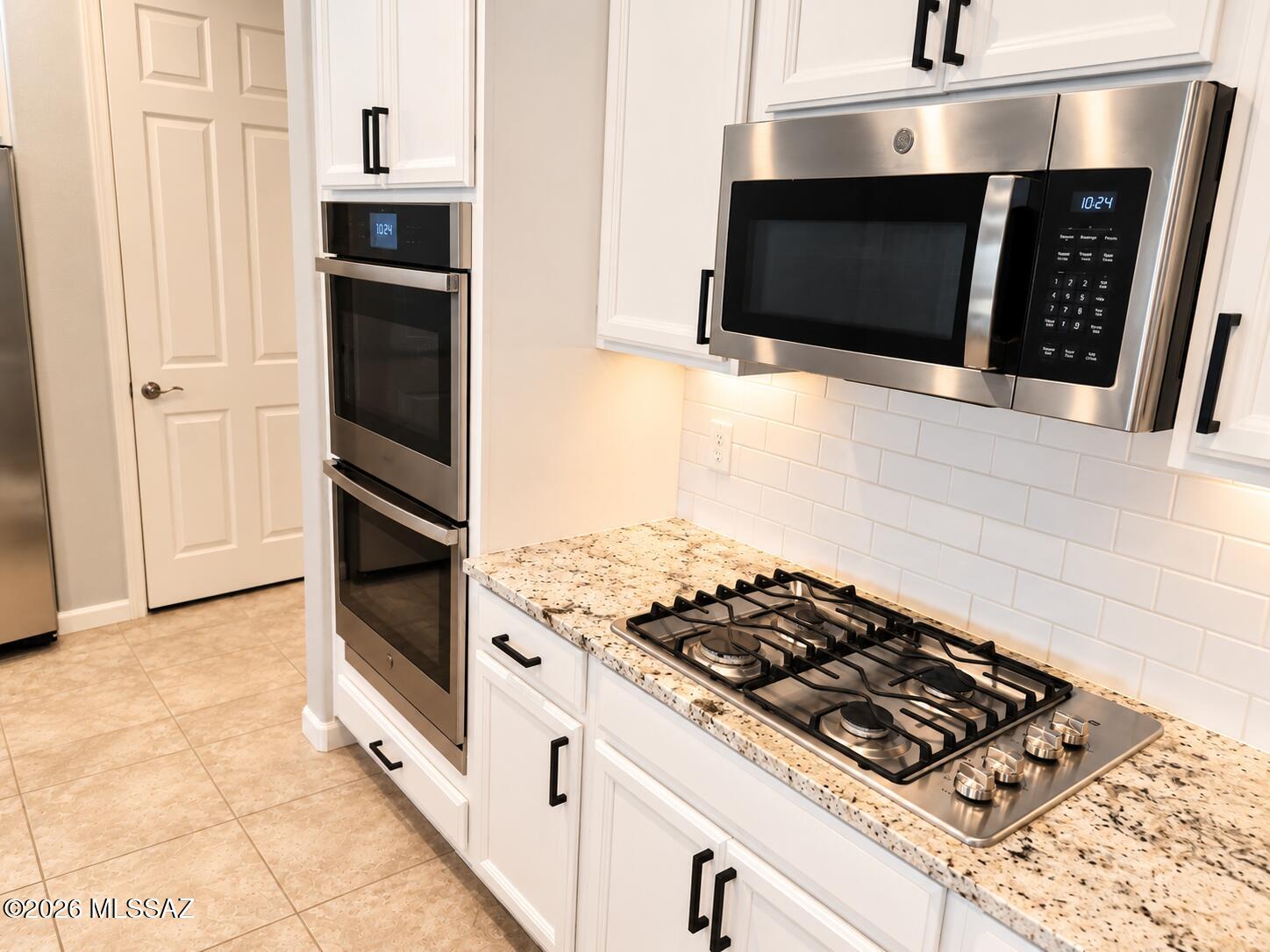 La Estancia De Tucson (411-664) - Residential Lease