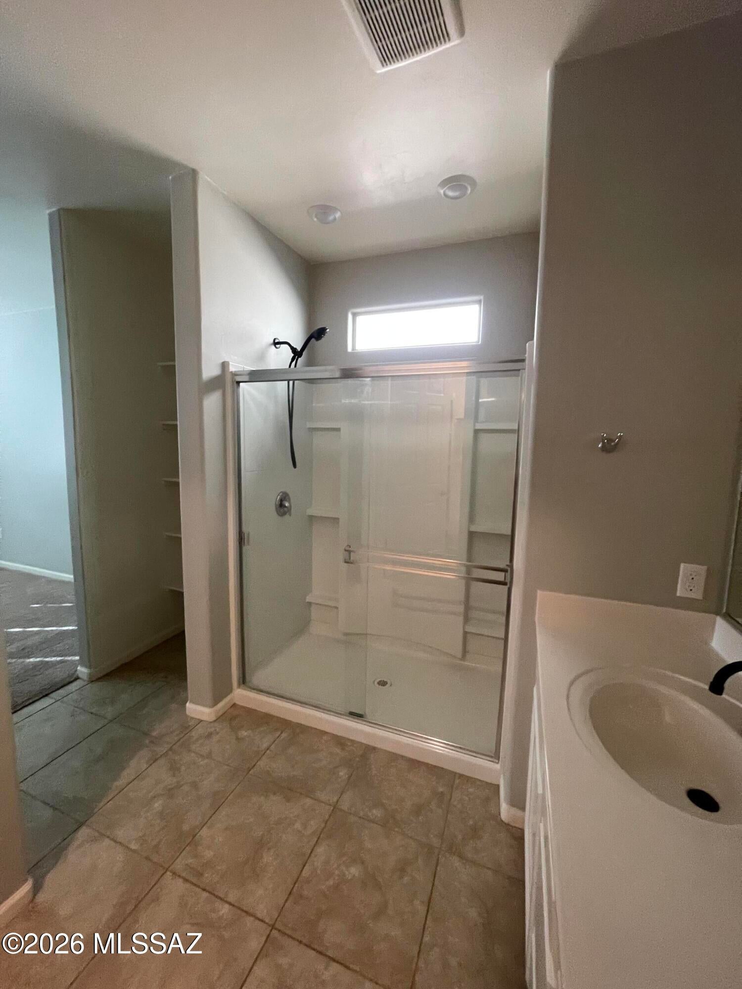La Estancia De Tucson (411-664) - Residential Lease