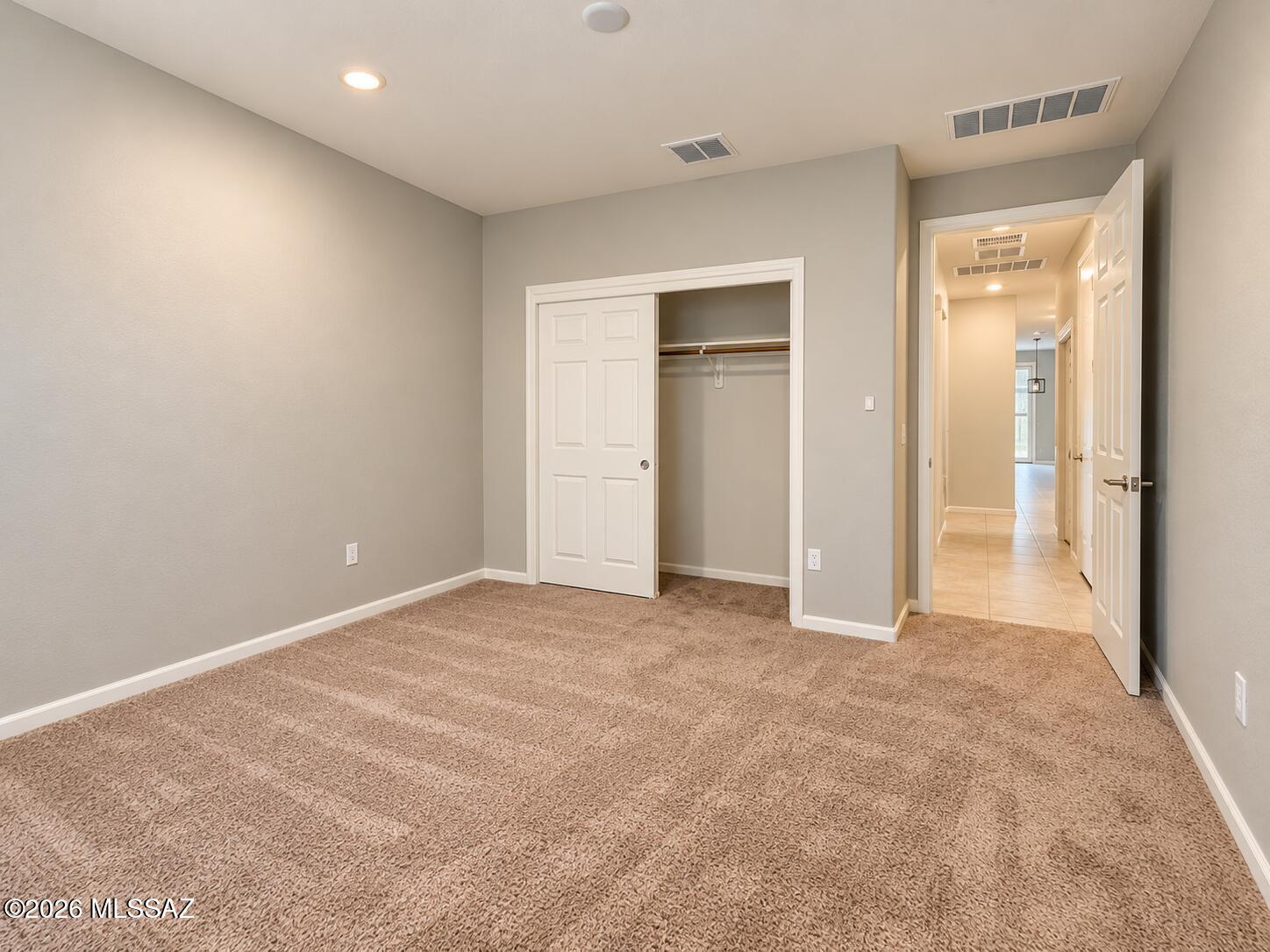 La Estancia De Tucson (411-664) - Residential Lease