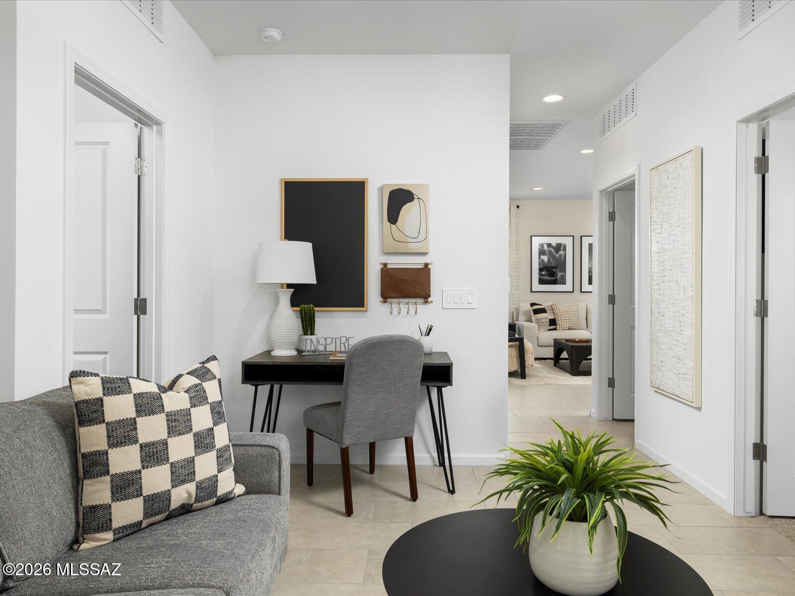 Entranda Del Toro - Residential