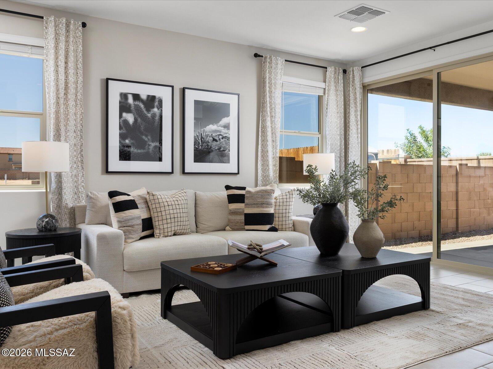 Entranda Del Toro - Residential