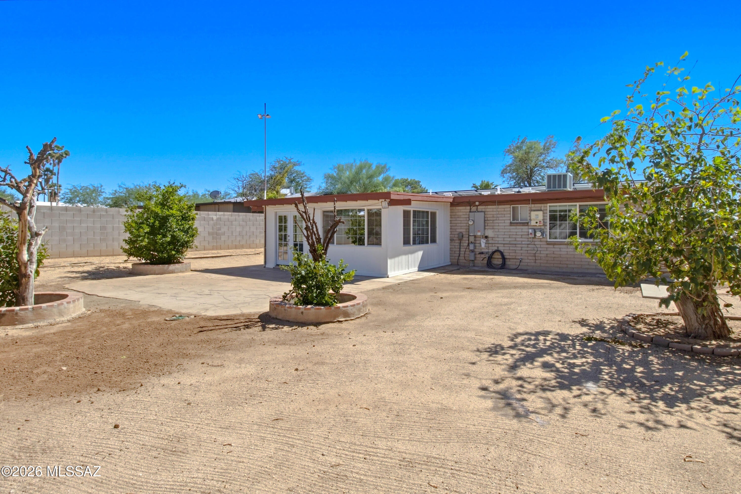 Casas Adobes Park (94-194) - Residential