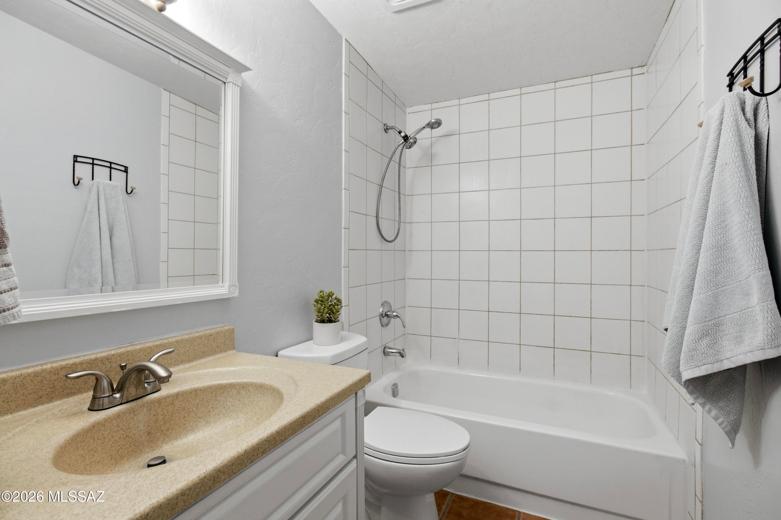 Casas Adobes Park (94-194) - Residential