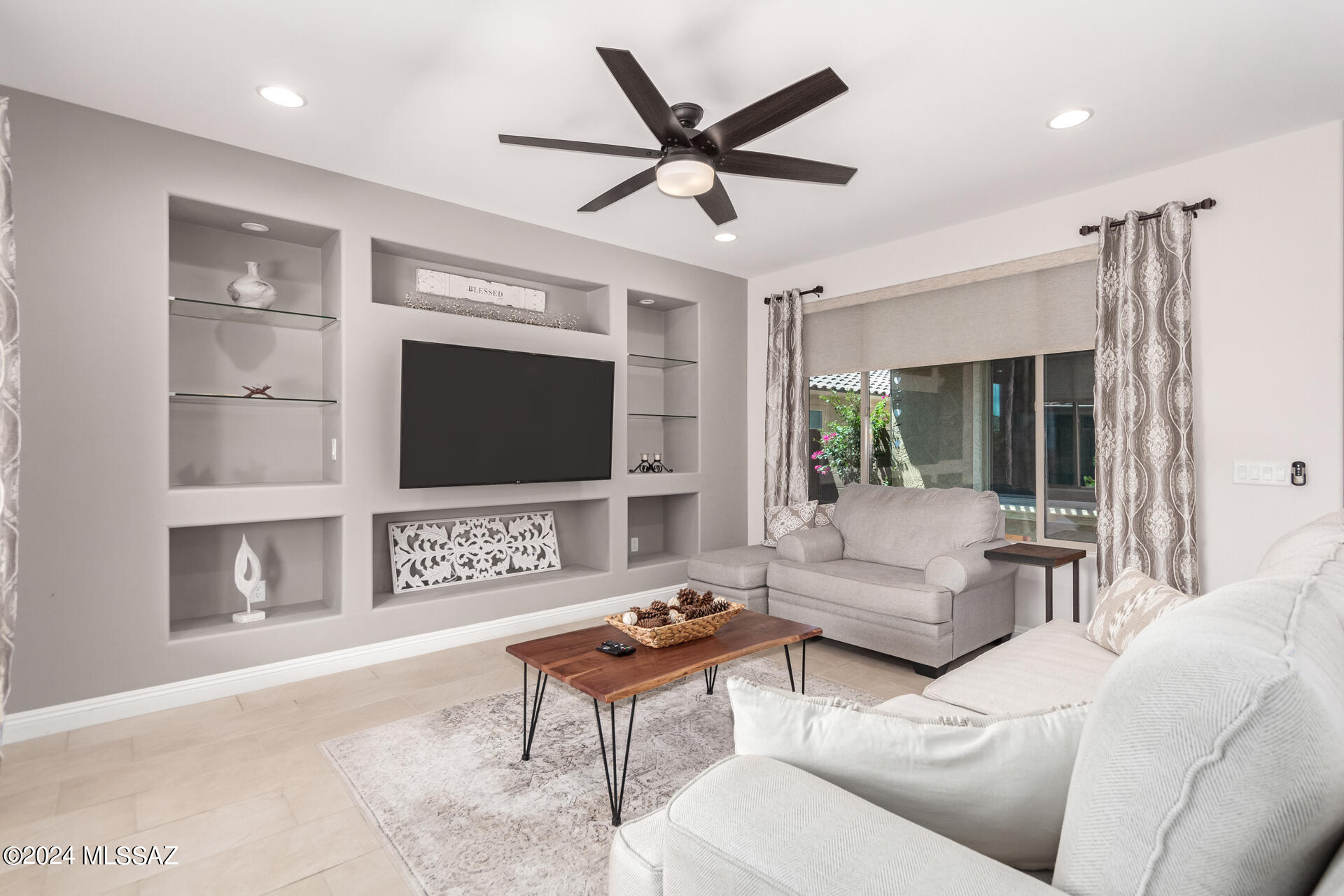Del Webb At Dove Mountain SQ20131930189 - Residential