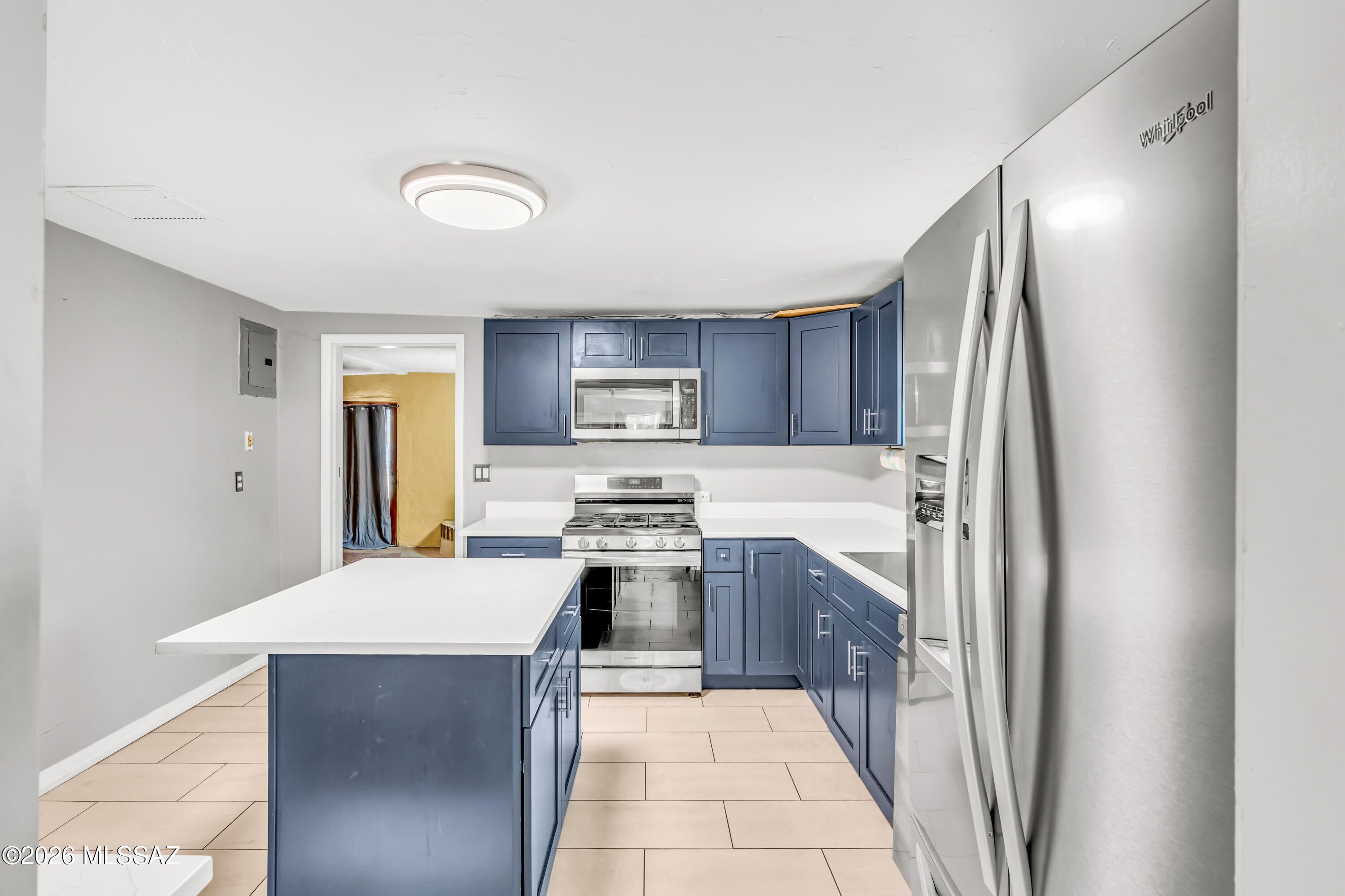 Miracle Mile Manor - Residential