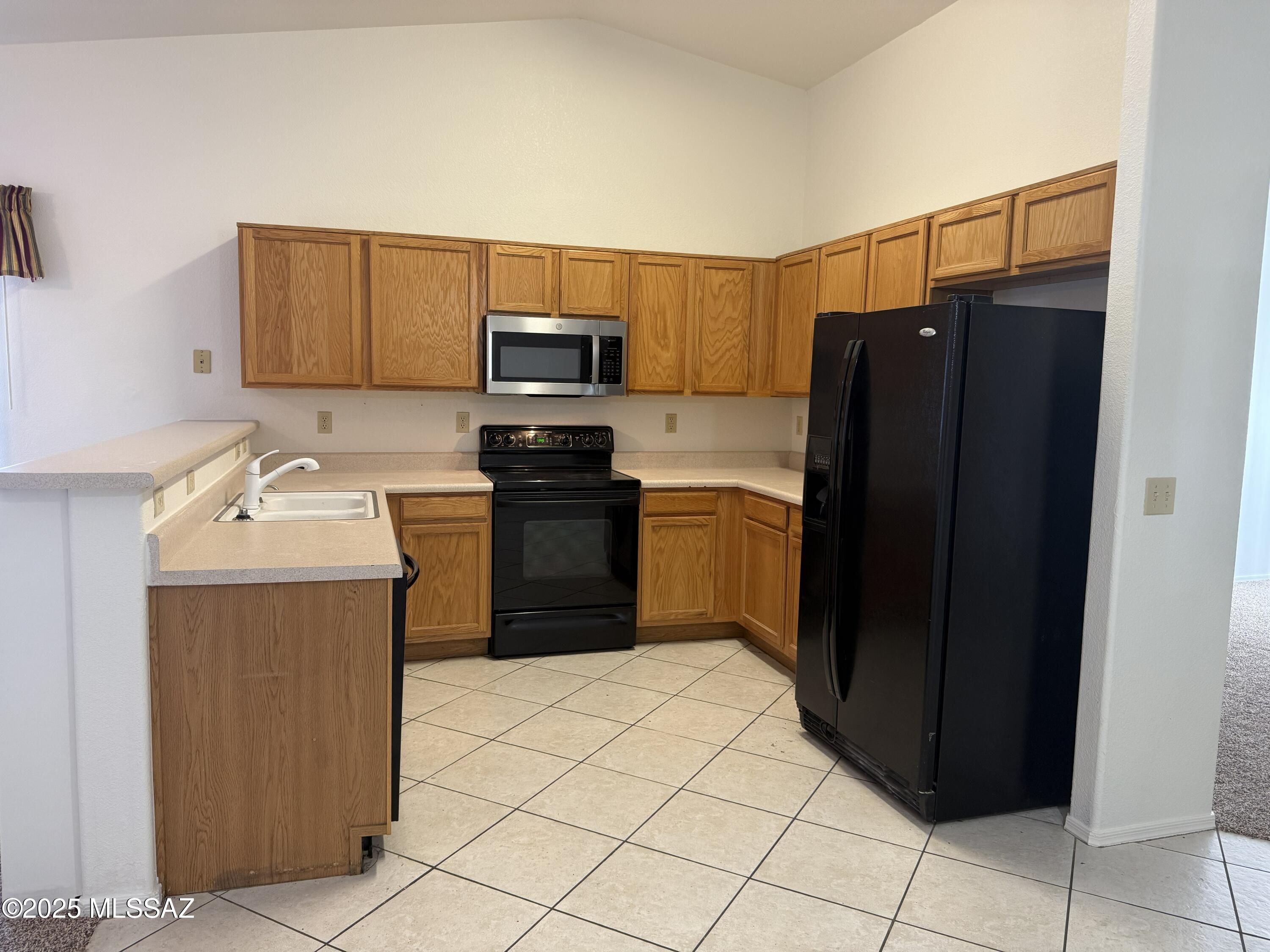 Sierra Sagrada (1-46) - Residential Lease