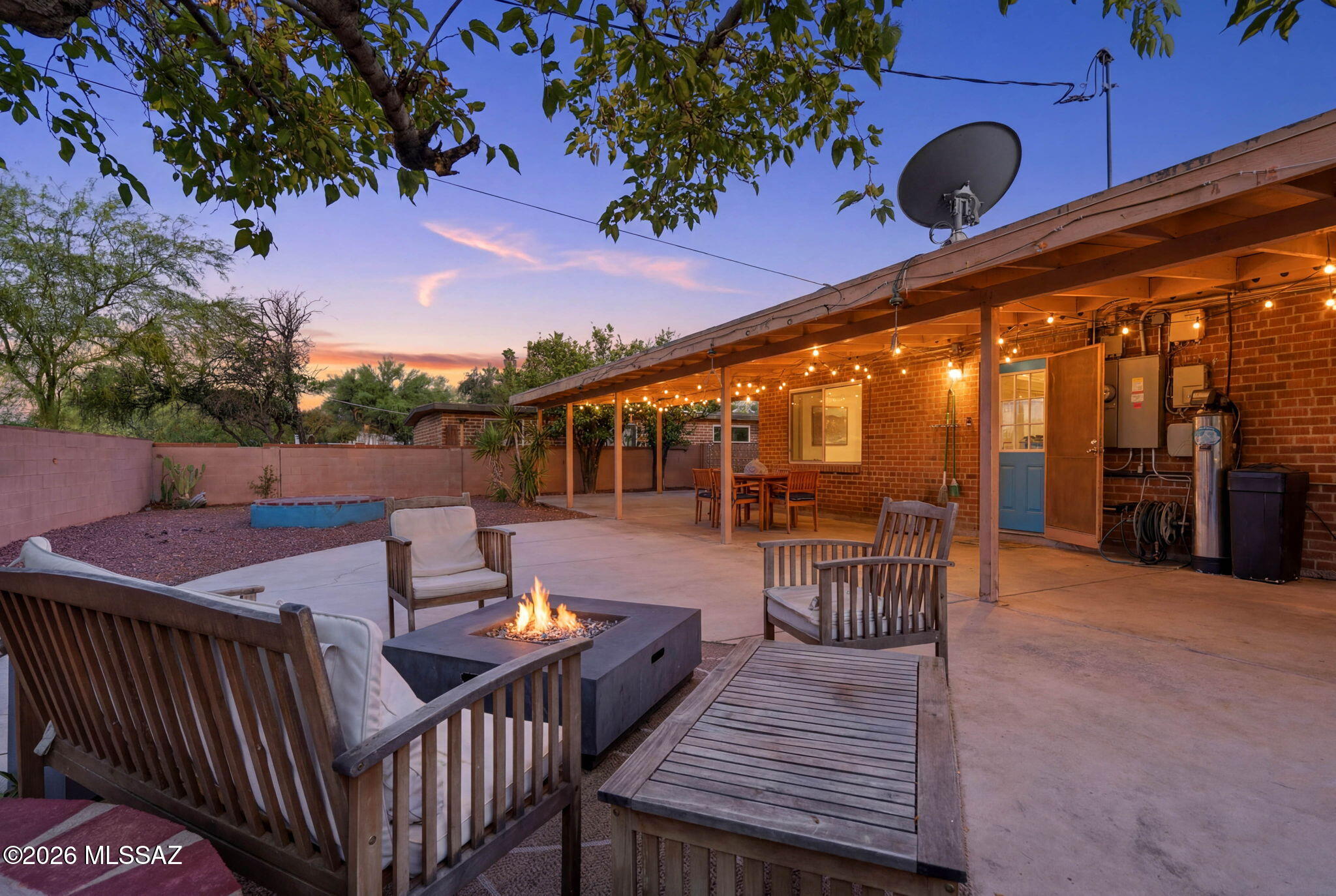 Fresh updates and a spacious backyard welcome you home to this charming 3-bedroom, 2-bath home on Tucson's desirable east side! Conveniently located near grocery stores, Park Place Mall, the University of Arizona, Saguaro National Park East, and I-10. Inside, enjoy fresh interior paint, new laminate flooring and baseboards, updated light fixtures, new interior doors, and a refreshed kitchen with newer appliances including dishwasher, microwave, oven/stove, and garbage disposal. Additional upgrades include a hydro-jetted sewer line, refinished tub, updated vanity, new sliding door, and 2025 water heater. The spacious backyard with freshly painted patio is perfect for relaxing or entertaining. Furnishings available for a quick move-in opportunity!