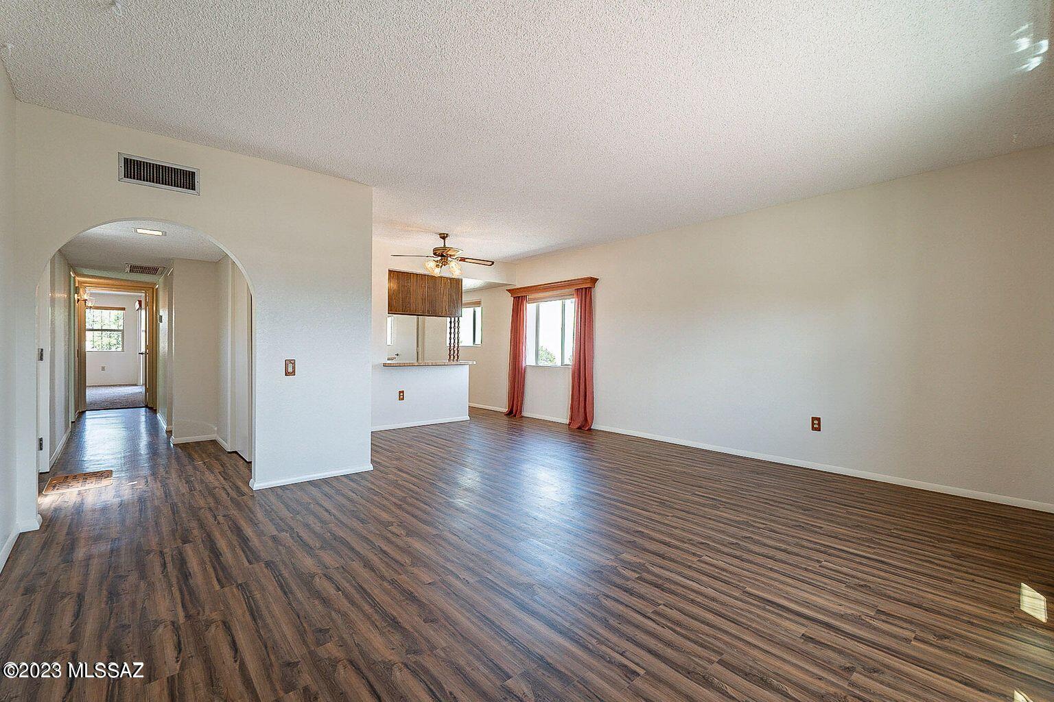 Green Valley Townhouses NO.7 - Residential Lease